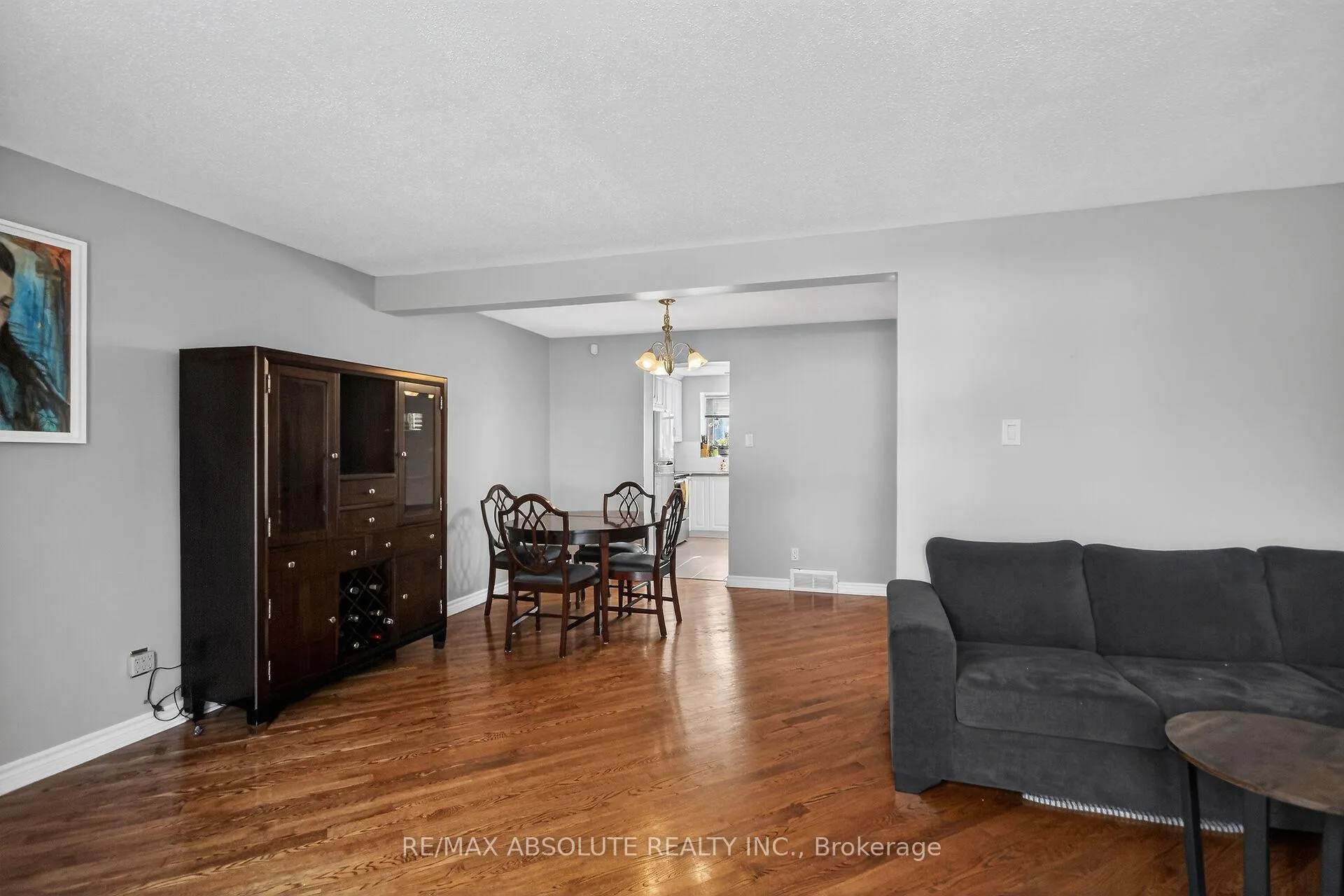 Photo 10 of 24 Whelan Drive, Ottawa, Barrhaven - Pheasant Run — HOMEH