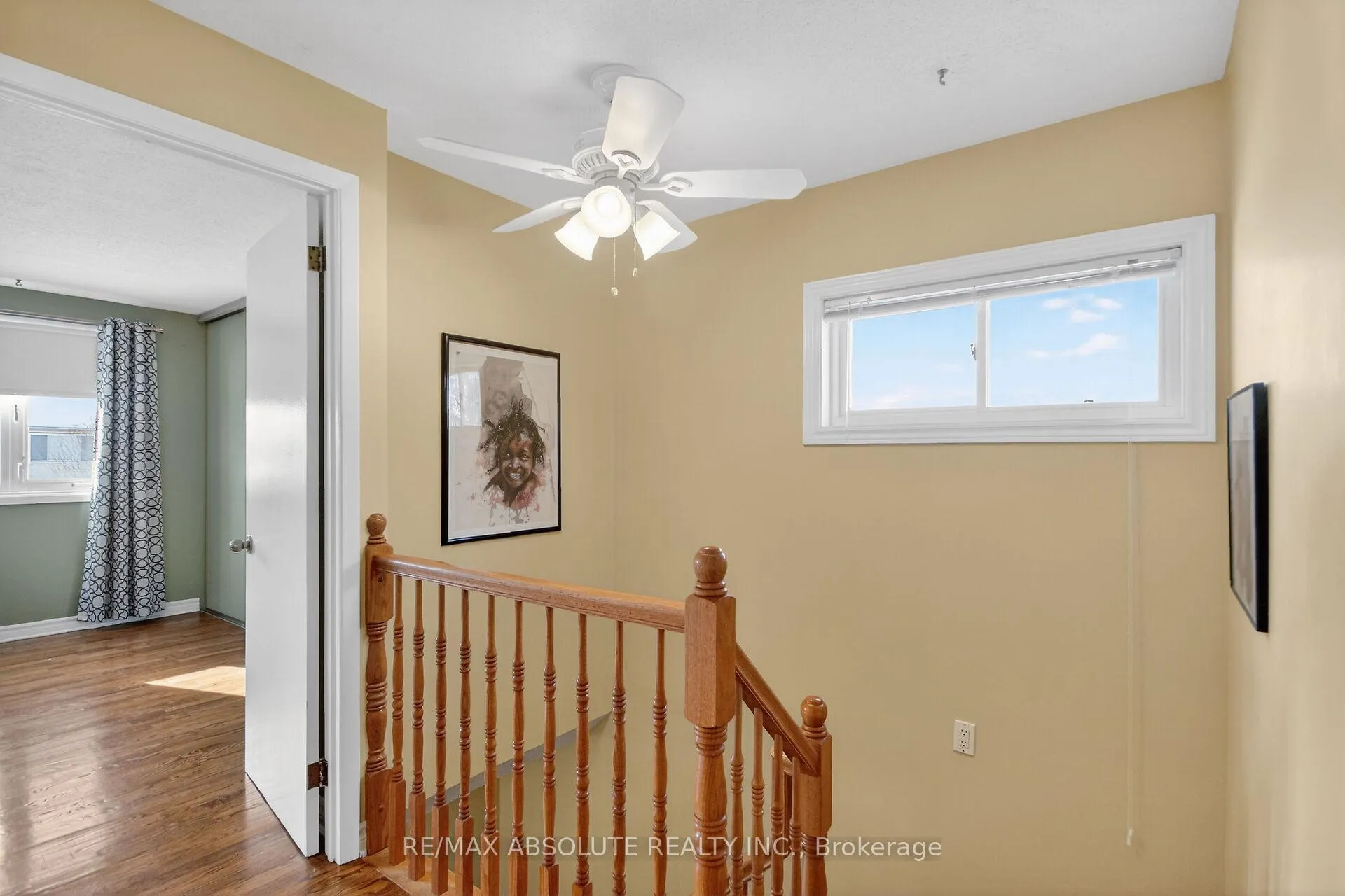 Photo 22 of 24 Whelan Drive, Ottawa, Barrhaven - Pheasant Run — HOMEH