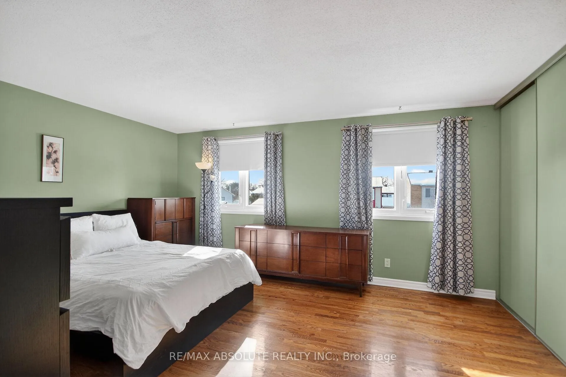 Photo 27 of 24 Whelan Drive, Ottawa, Barrhaven - Pheasant Run — HOMEH