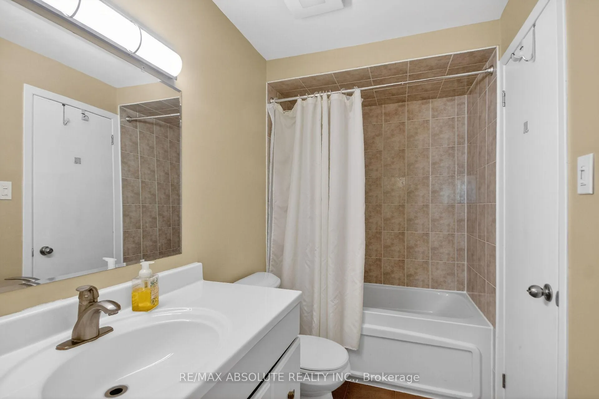 Photo 29 of 24 Whelan Drive, Ottawa, Barrhaven - Pheasant Run — HOMEH