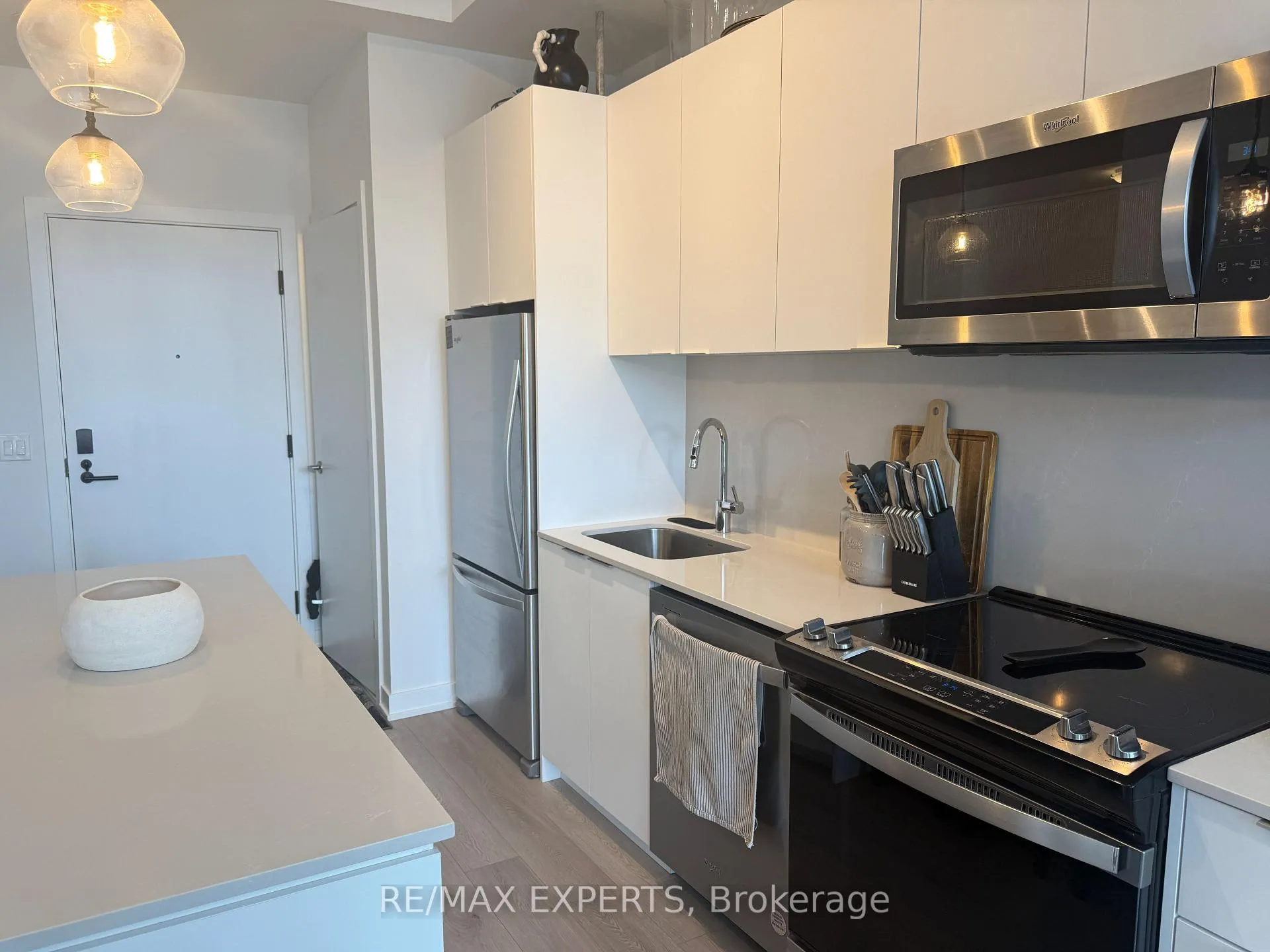 Photo 2 of Unit 806, 760 Whitlock Avenue, Milton, Cobban — HOMEH