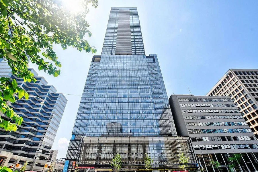 Front of Unit 3303, 488 University Avenue