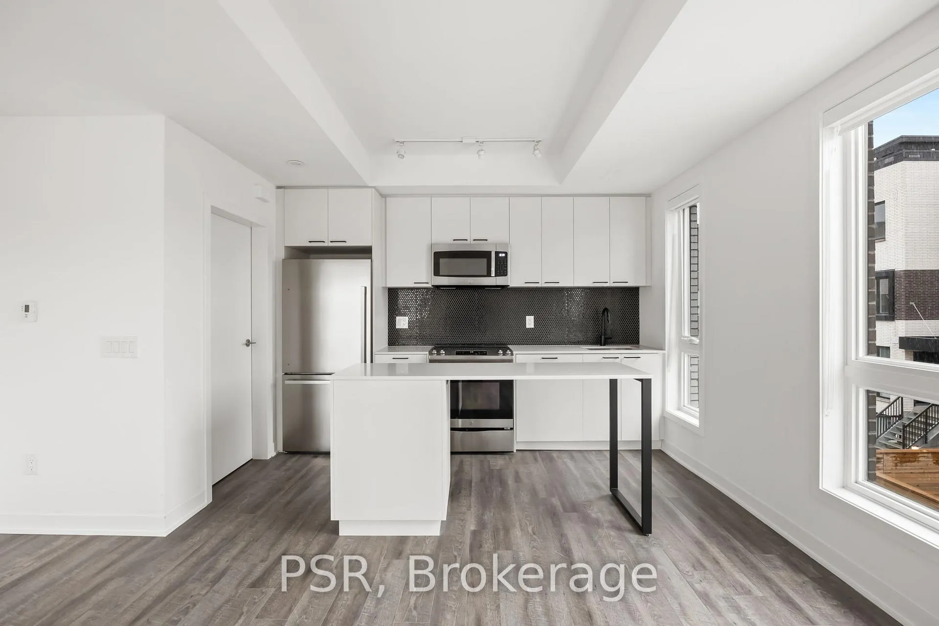 Photo 2 of Unit TH13, 40 Ed Clark Gardens Boulevard, Toronto, Weston-Pellam Park — HOMEH
