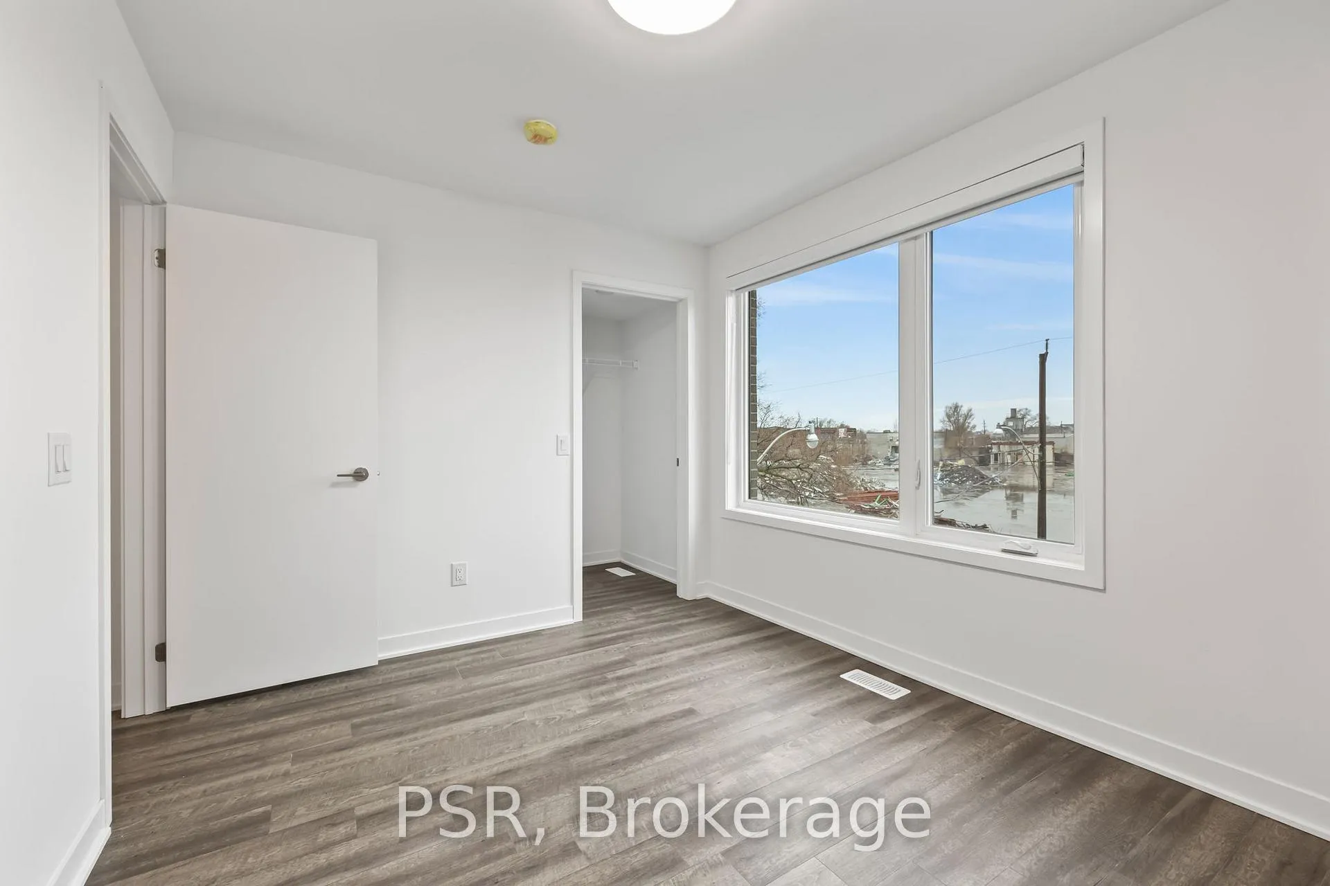 Photo 14 of Unit TH13, 40 Ed Clark Gardens Boulevard, Toronto, Weston-Pellam Park — HOMEH