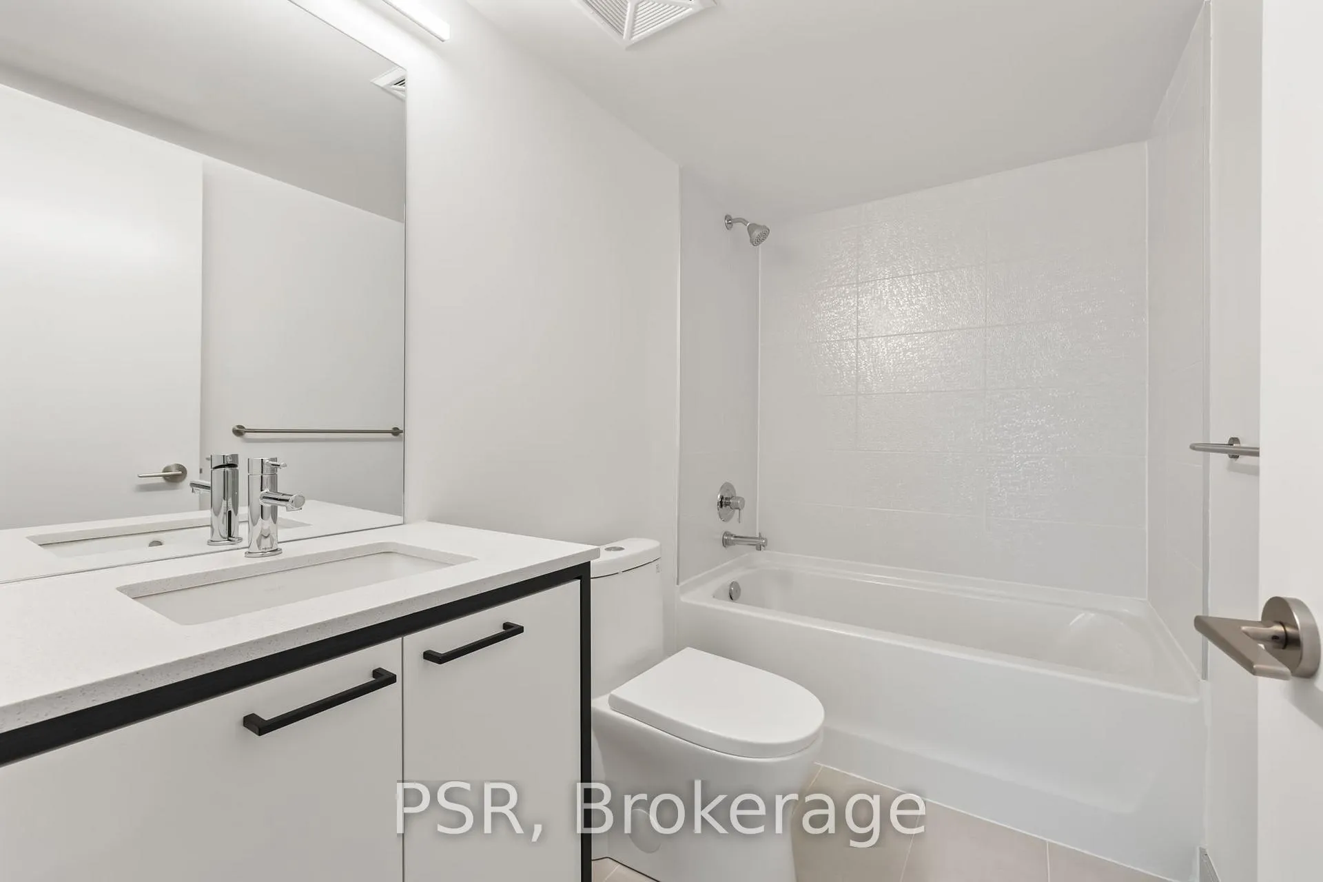 Photo 15 of Unit TH13, 40 Ed Clark Gardens Boulevard, Toronto, Weston-Pellam Park — HOMEH