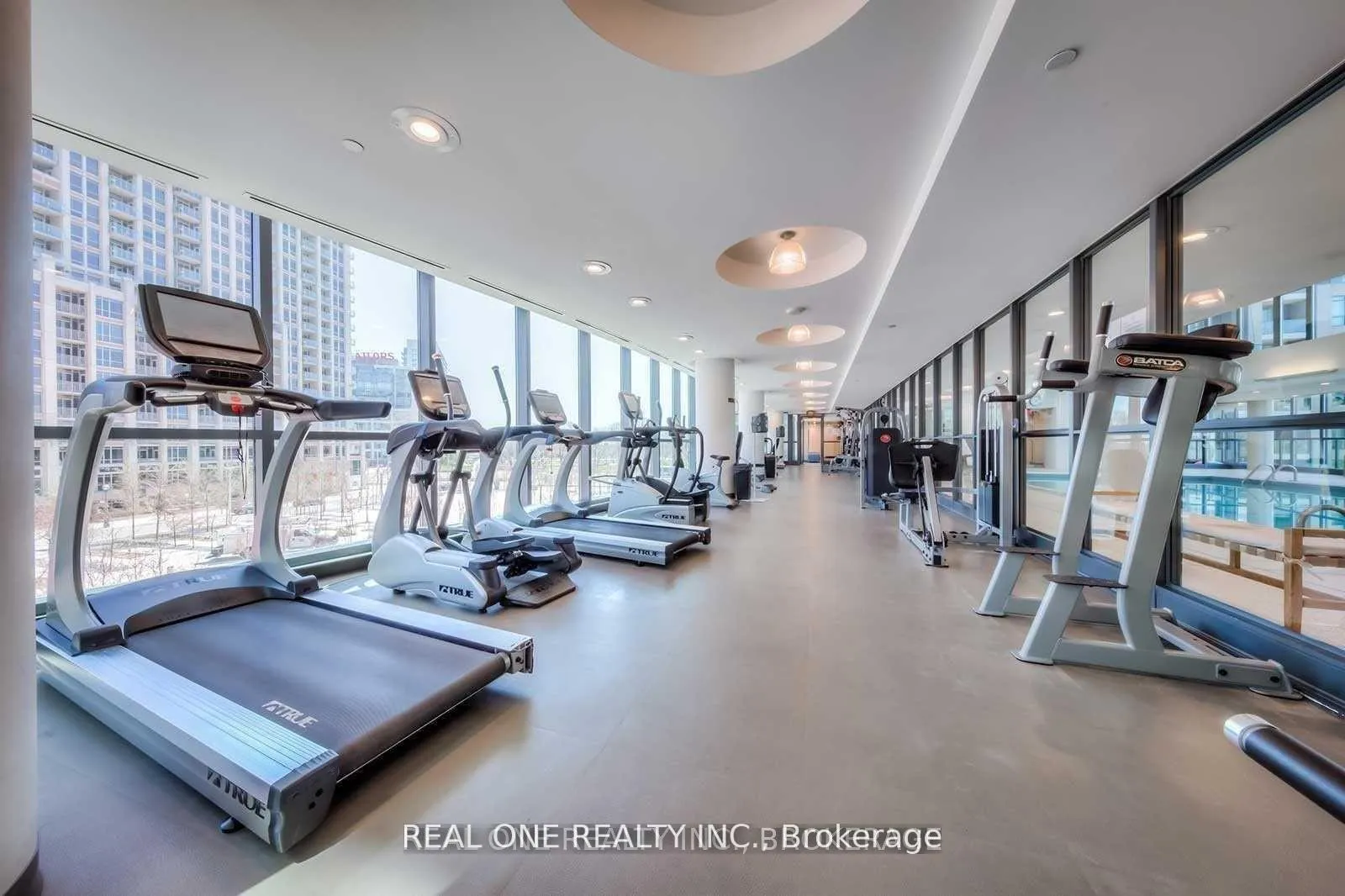 Photo 2 of Unit 1072, 209 Fort York Boulevard, Toronto, Waterfront Communities — HOMEH