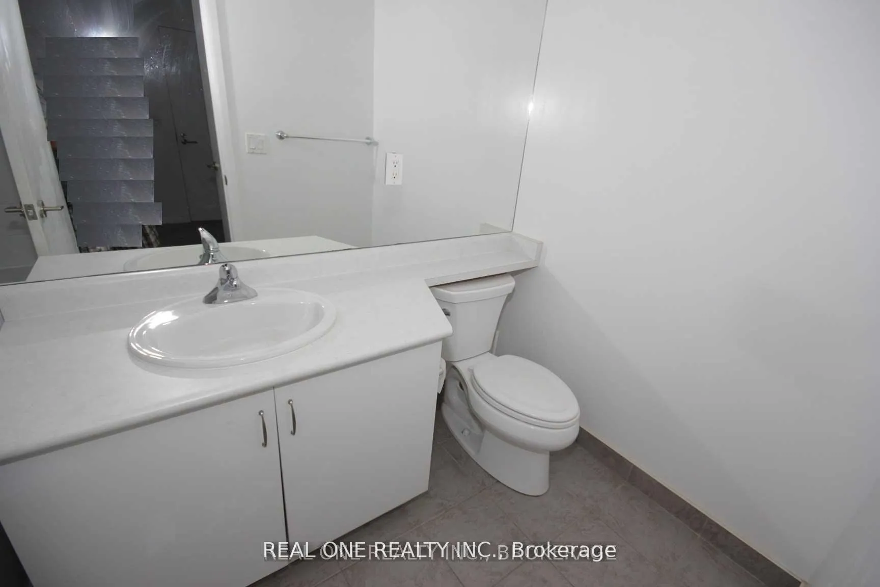 Photo 7 of Unit 1072, 209 Fort York Boulevard, Toronto, Waterfront Communities — HOMEH