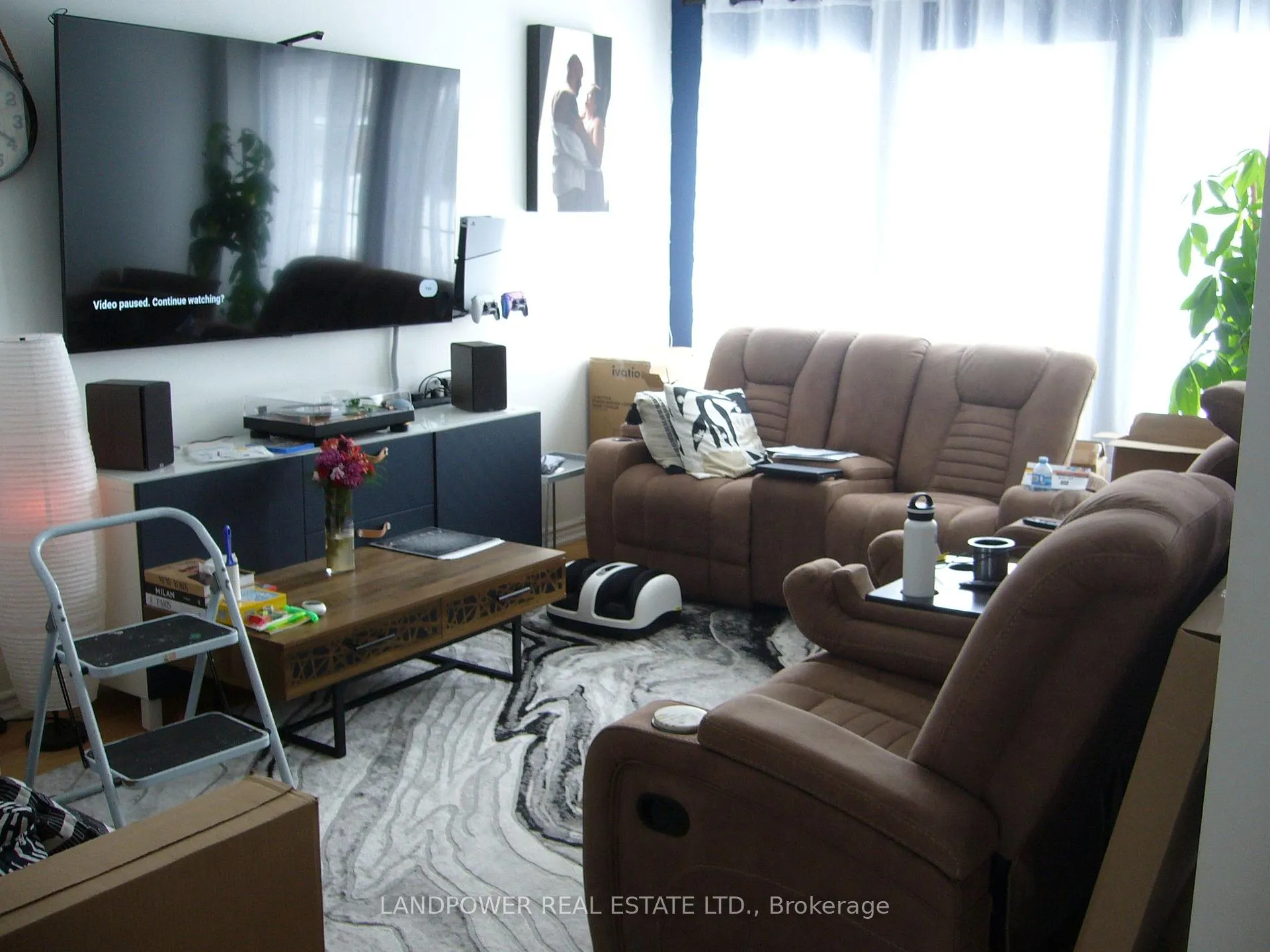Photo 3 of 24 Hammersly Boulevard, Markham, Wismer — HOMEH