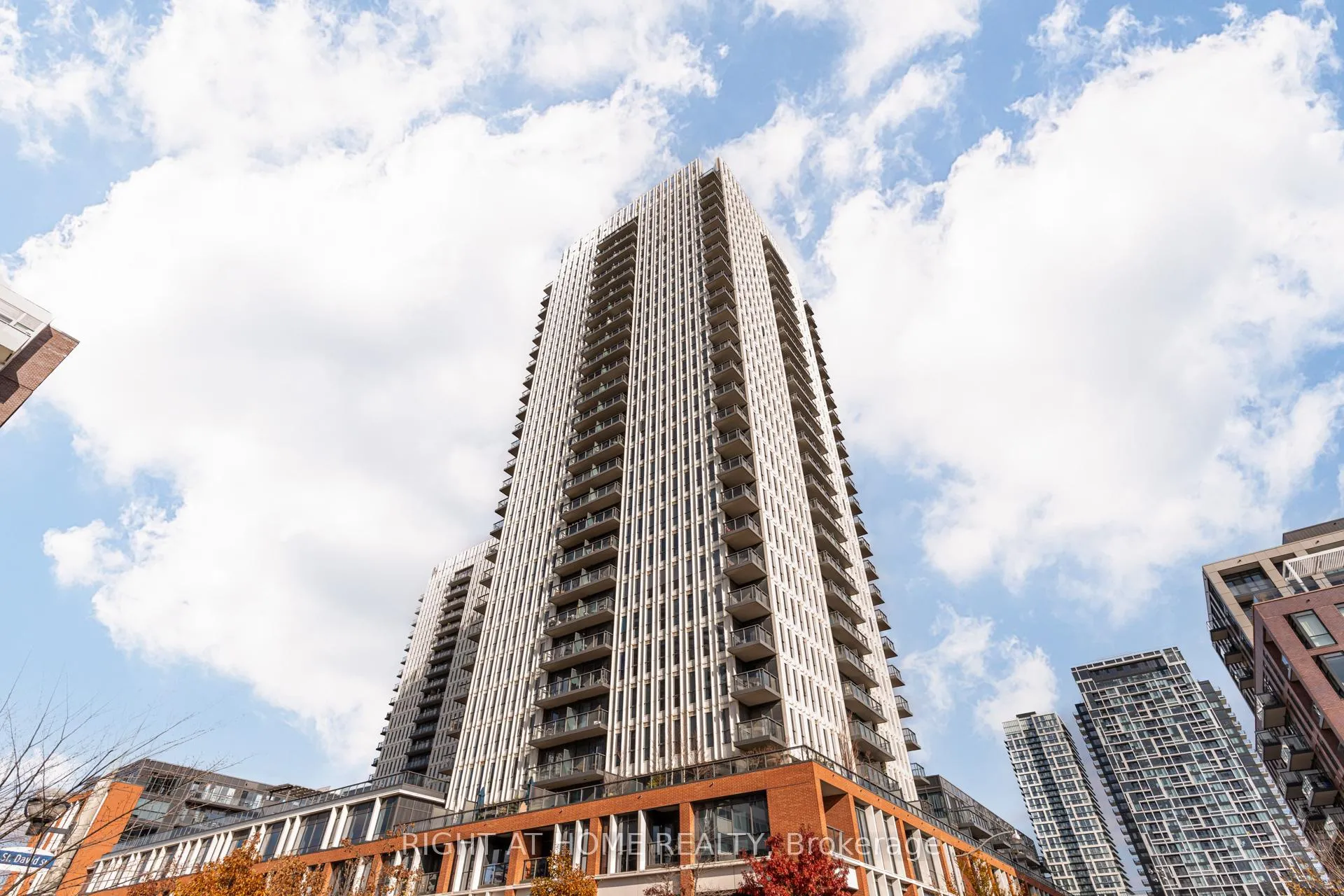 Photo 2 of Unit 2213, 55 Regent Park Boulevard, Toronto, Regent Park — HOMEH