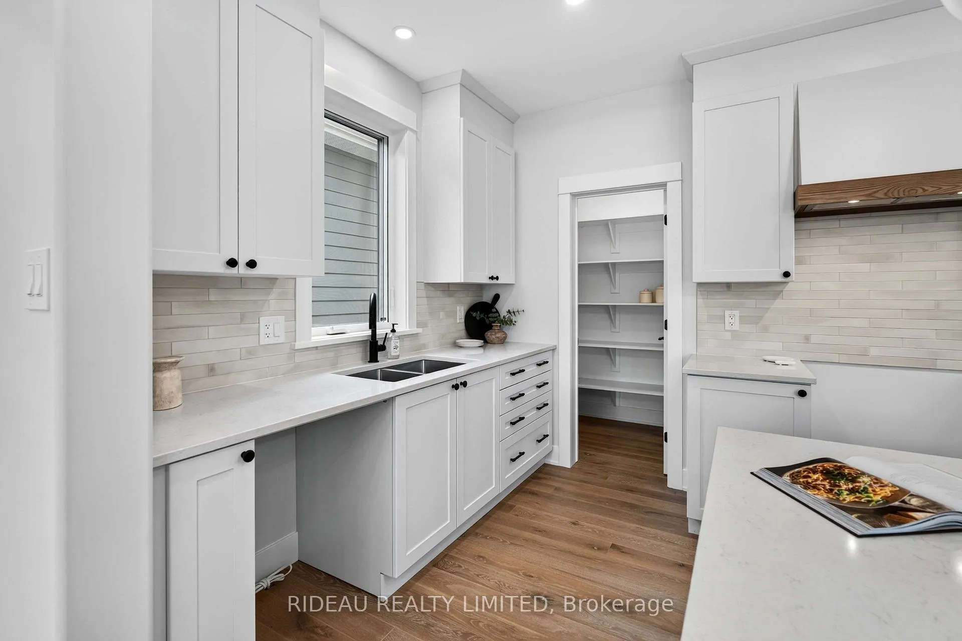 Photo 12 of 126 Hearthside Drive, Westport — HOMEH