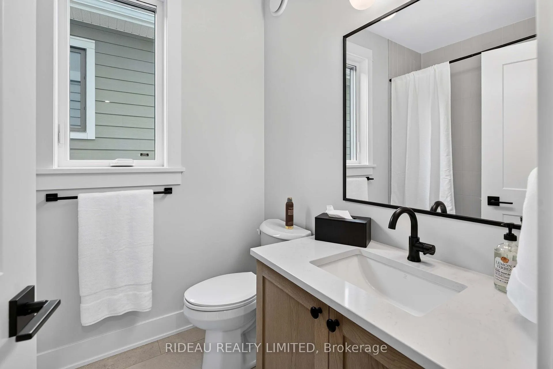 Photo 29 of 126 Hearthside Drive, Westport — HOMEH
