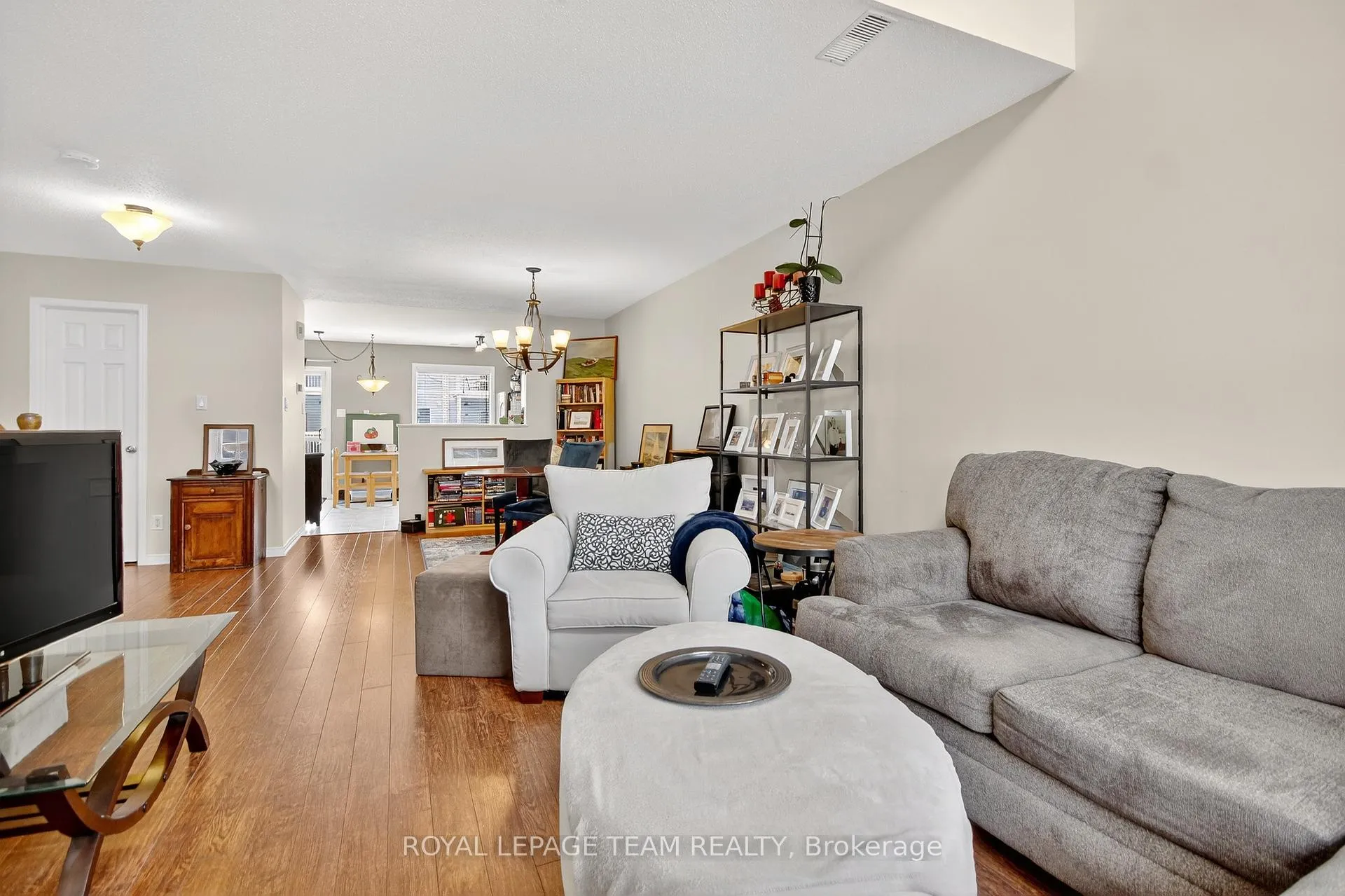Photo 9 of 145 Wharhol Private, Ottawa, Westcliffe Estates — HOMEH