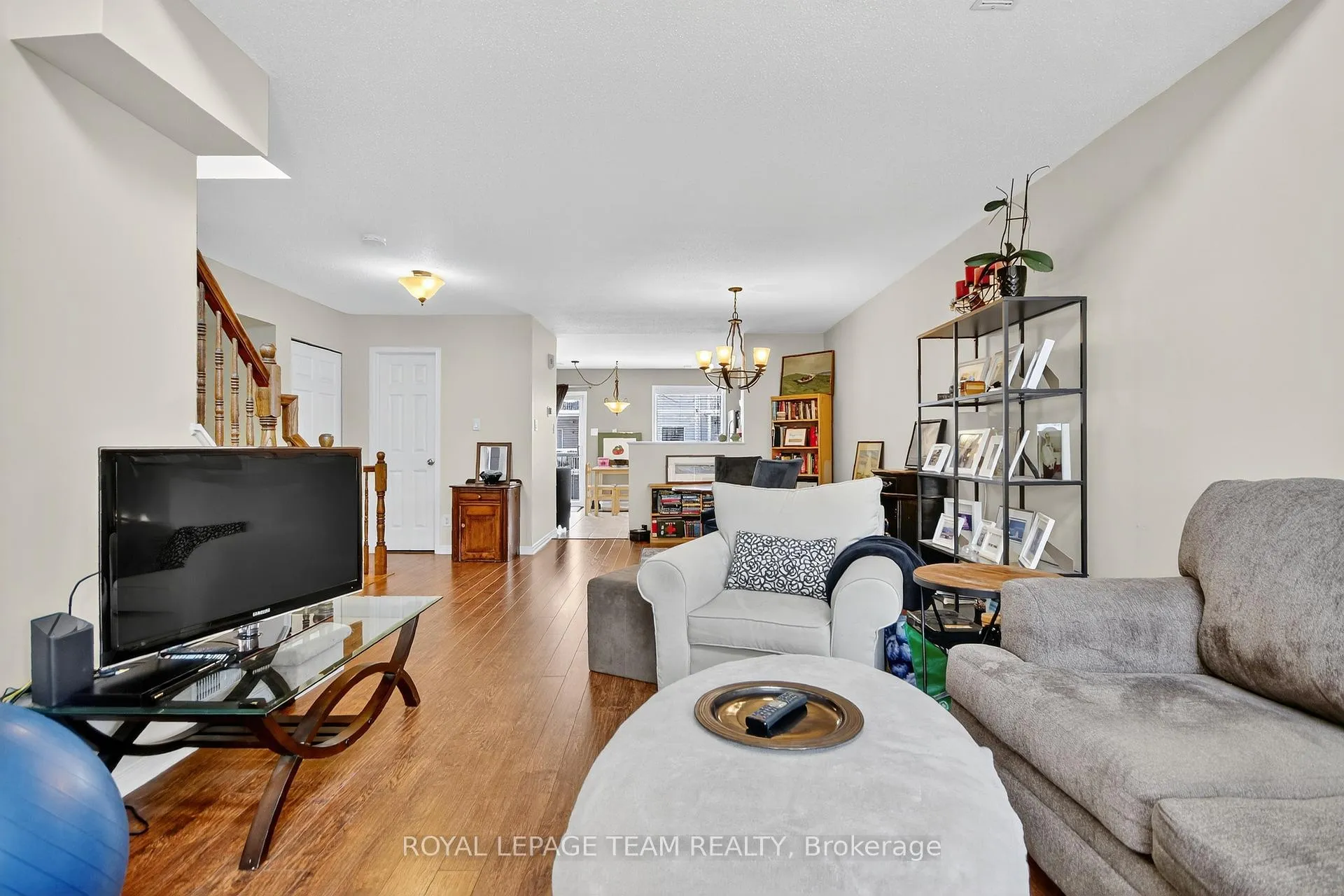 Photo 10 of 145 Wharhol Private, Ottawa, Westcliffe Estates — HOMEH