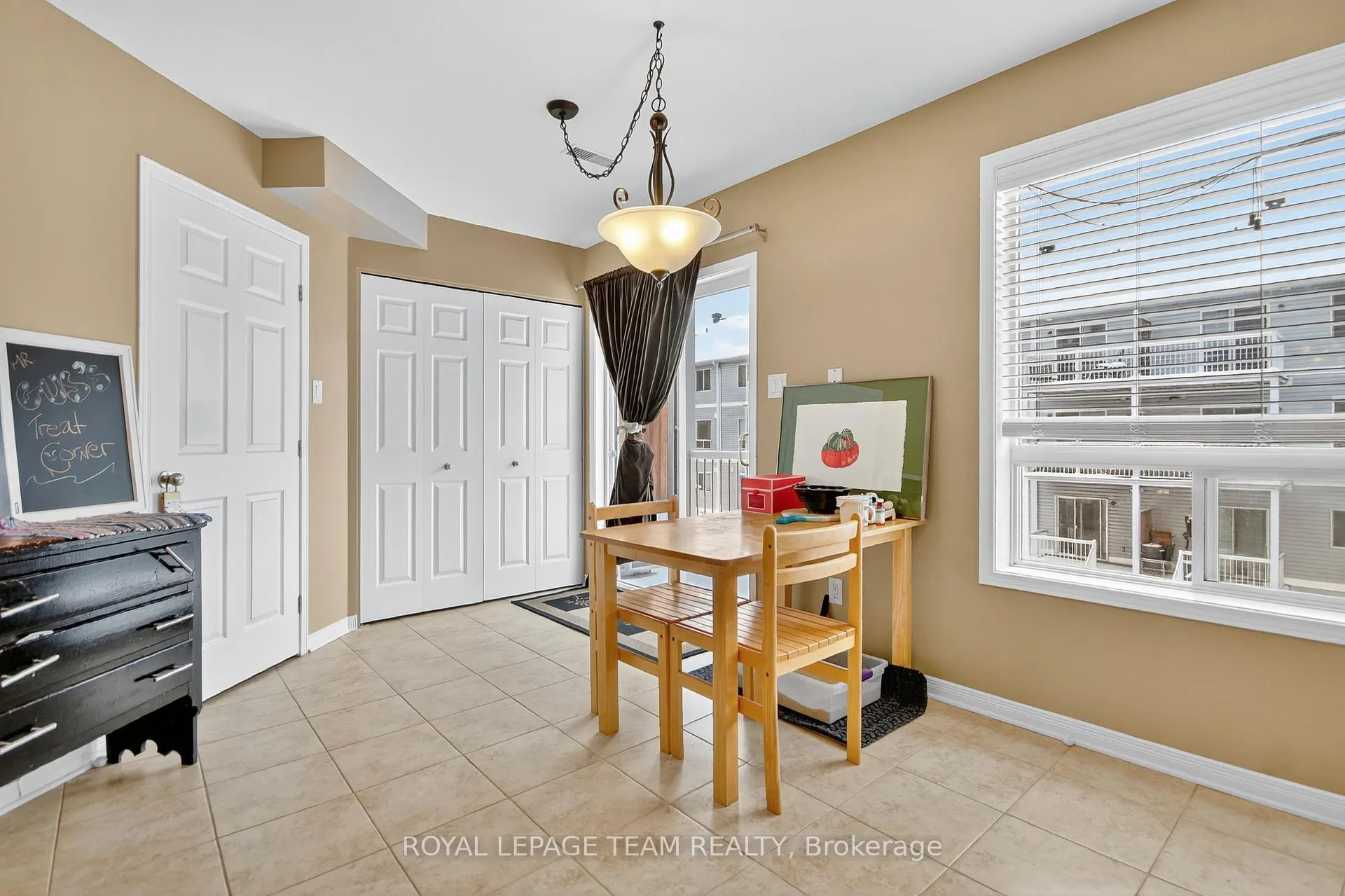 Photo 28 of 145 Wharhol Private, Ottawa, Westcliffe Estates — HOMEH