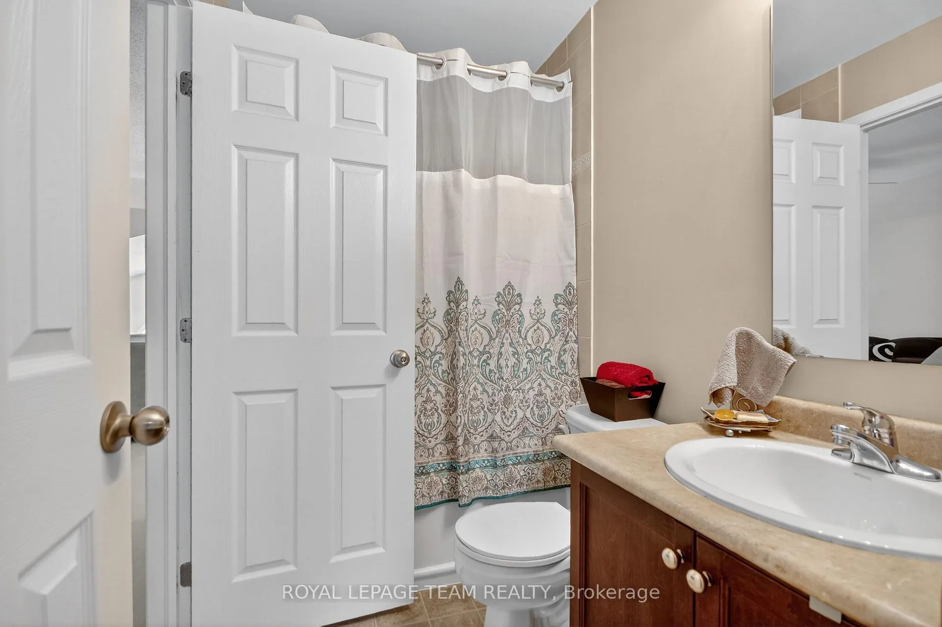 Photo 41 of 145 Wharhol Private, Ottawa, Westcliffe Estates — HOMEH
