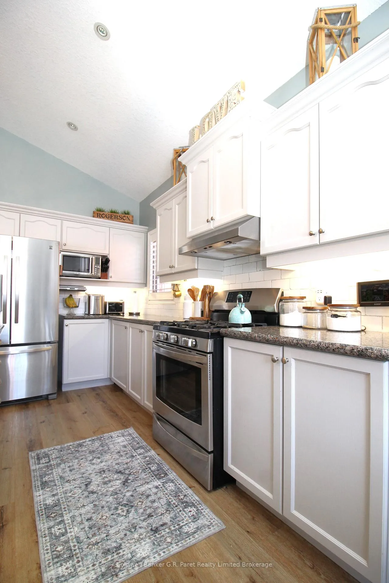 Photo 13 of 32 Macdonald Crescent, Brantford — HOMEH