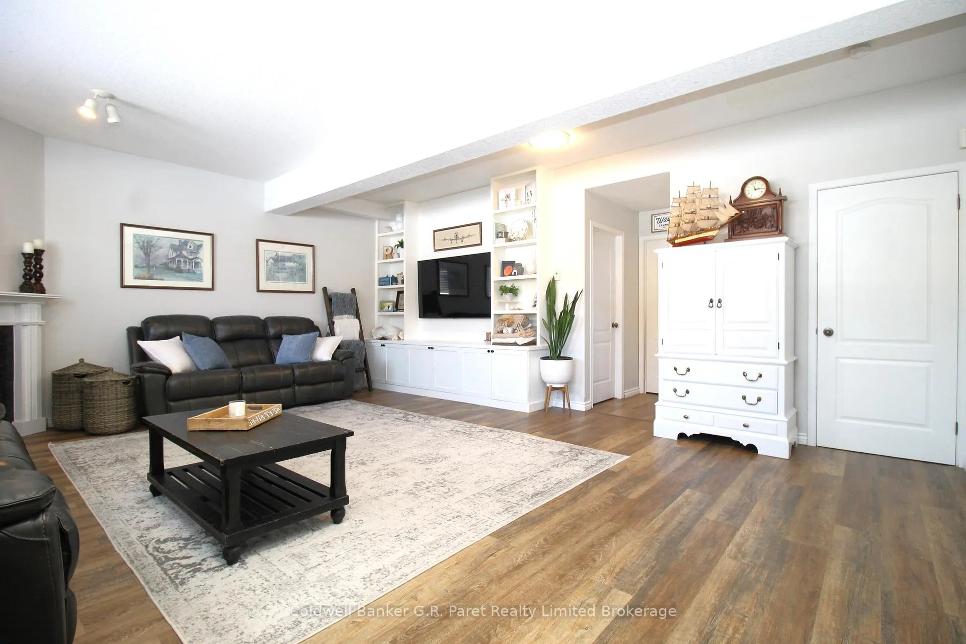 Photo 18 of 32 Macdonald Crescent, Brantford — HOMEH