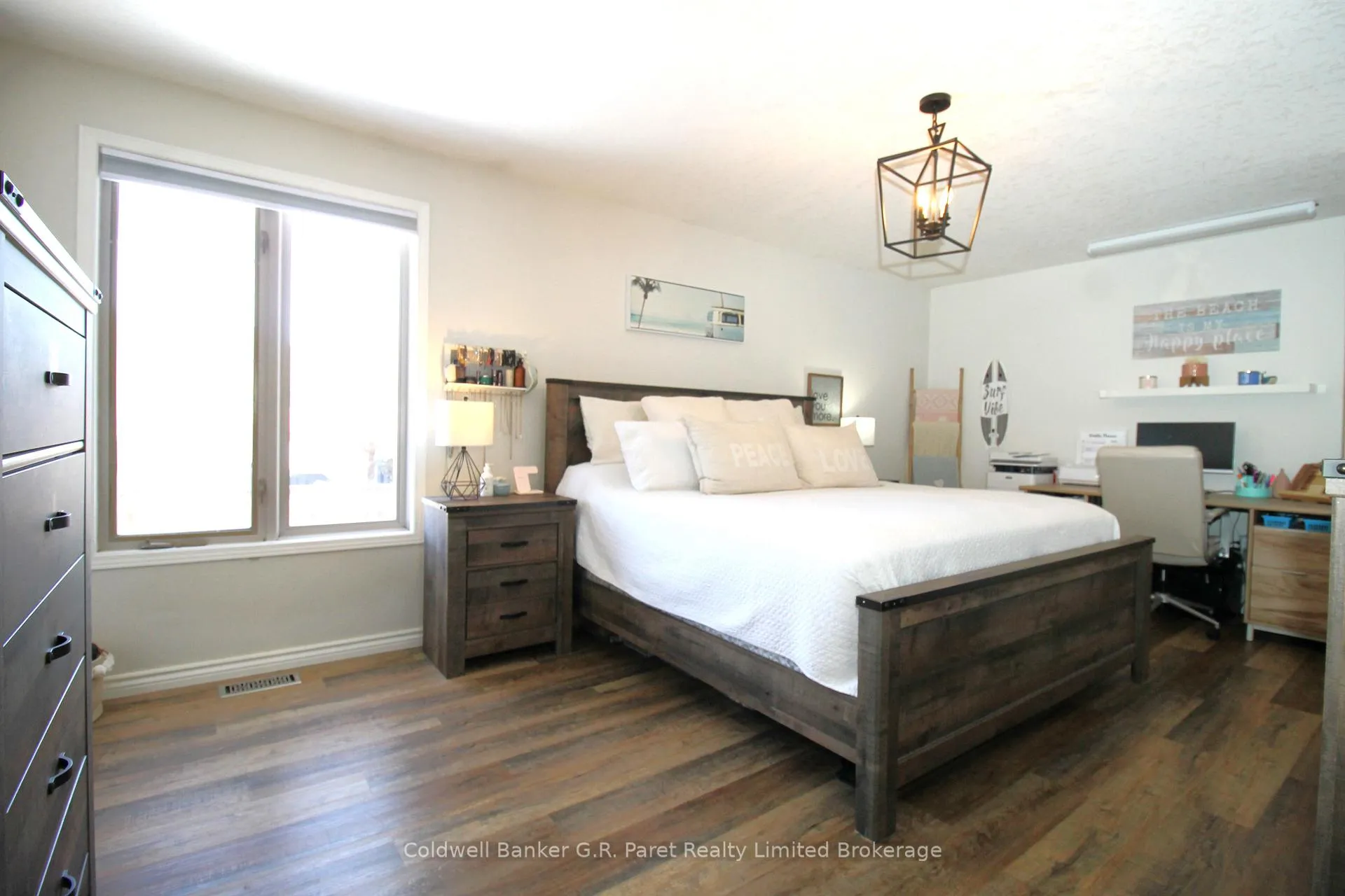 Photo 21 of 32 Macdonald Crescent, Brantford — HOMEH