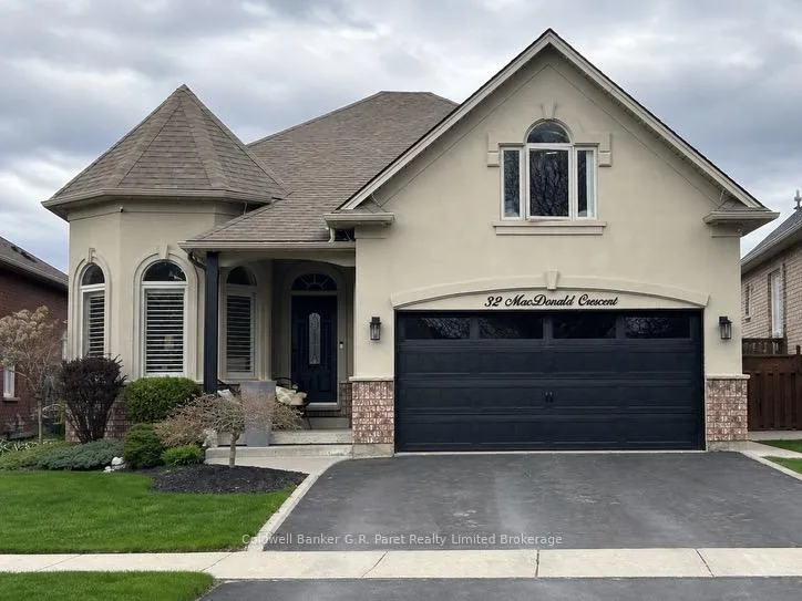 Photo 33 of 32 Macdonald Crescent, Brantford — HOMEH