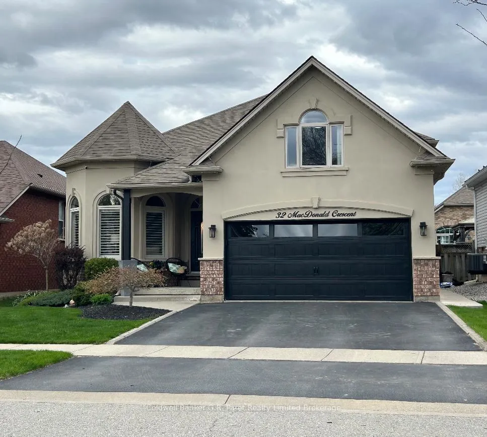 Photo 34 of 32 Macdonald Crescent, Brantford — HOMEH