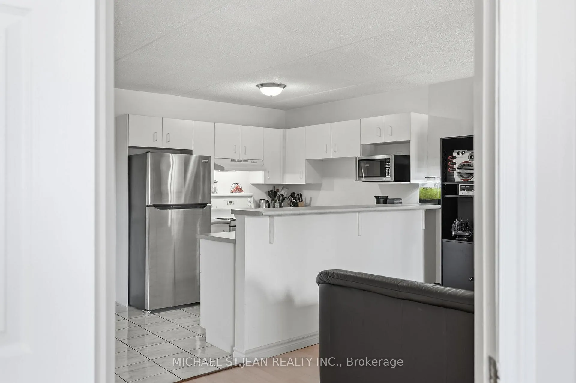 Photo 11 of Unit 213, 1411 Walker's Line, Burlington, Tansley — HOMEH