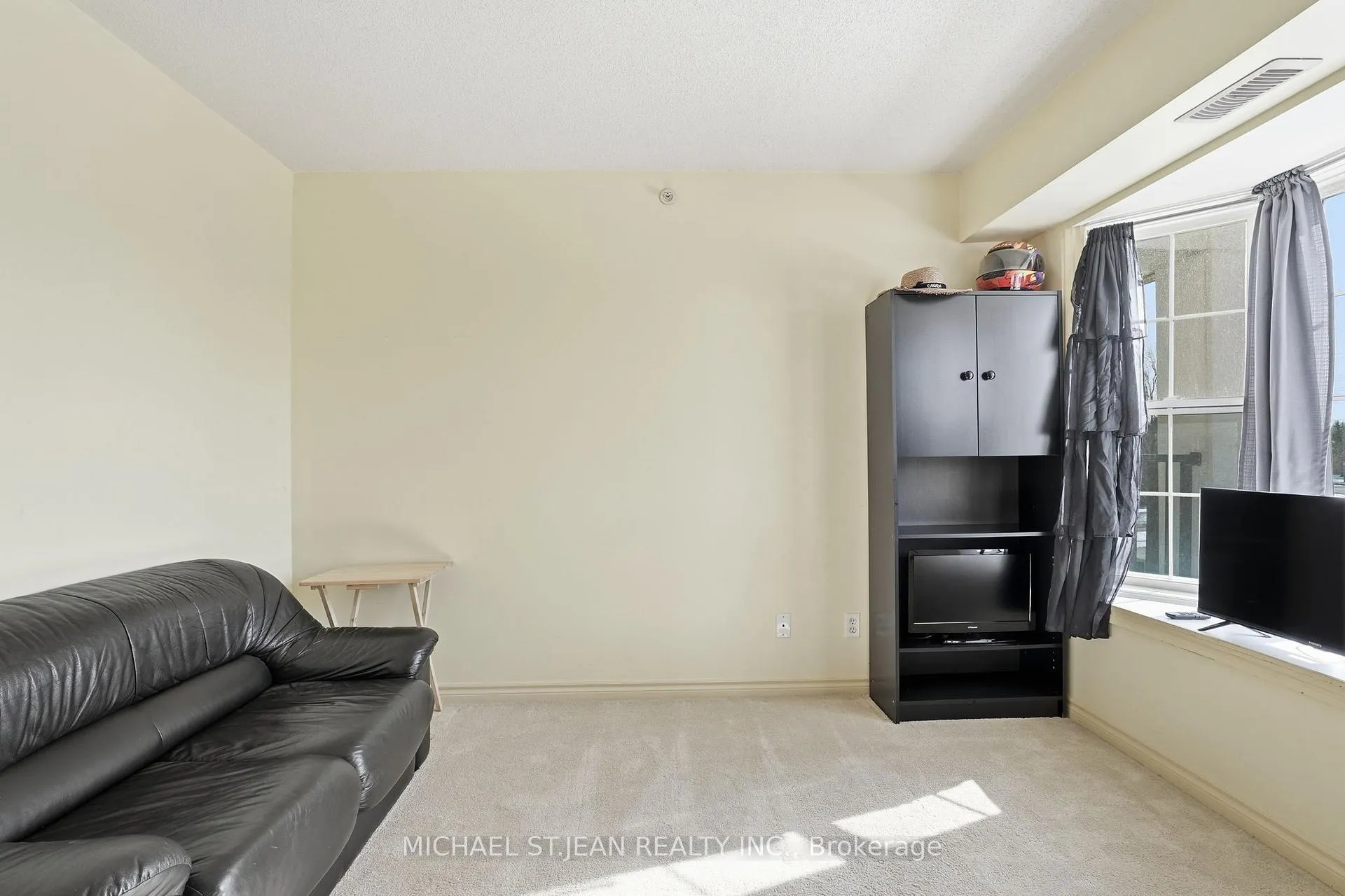 Photo 15 of Unit 213, 1411 Walker's Line, Burlington, Tansley — HOMEH