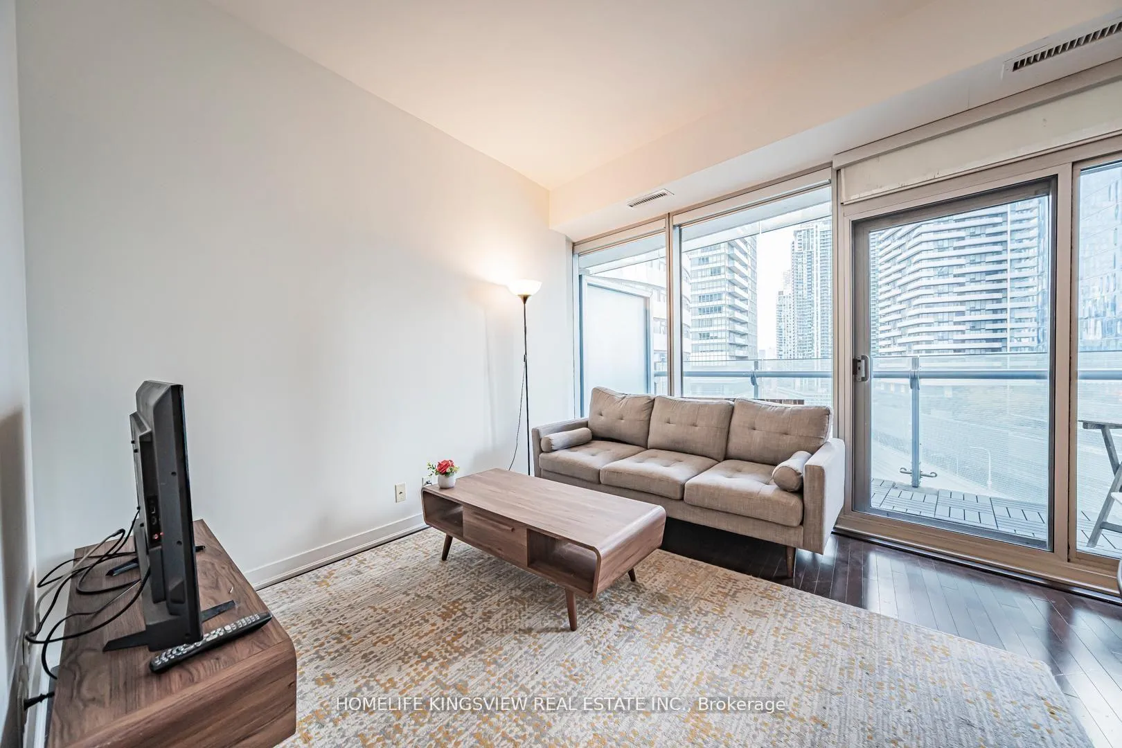 Photo 16 of Unit 1001, 12 York Street, Toronto, Waterfront Communities — HOMEH