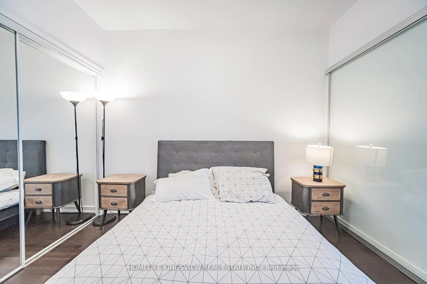 Photo 25 of Unit 1001, 12 York Street, Toronto, Waterfront Communities — HOMEH