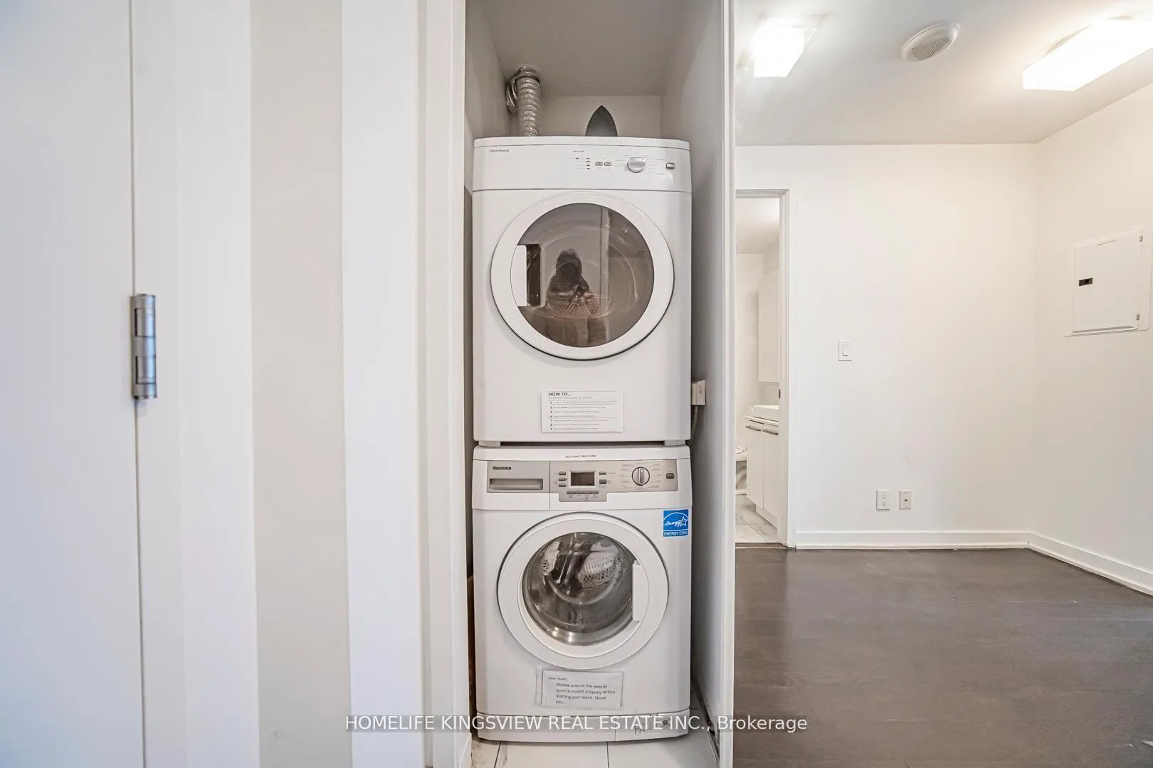 Photo 29 of Unit 1001, 12 York Street, Toronto, Waterfront Communities — HOMEH