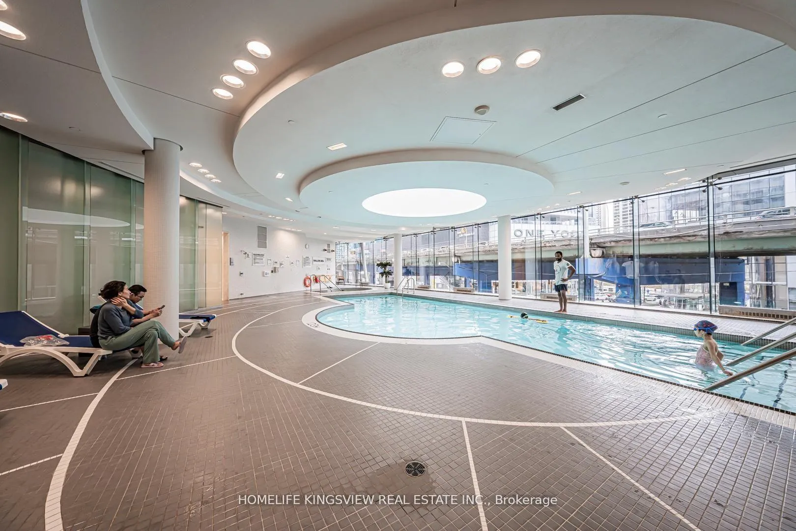 Photo 36 of Unit 1001, 12 York Street, Toronto, Waterfront Communities — HOMEH