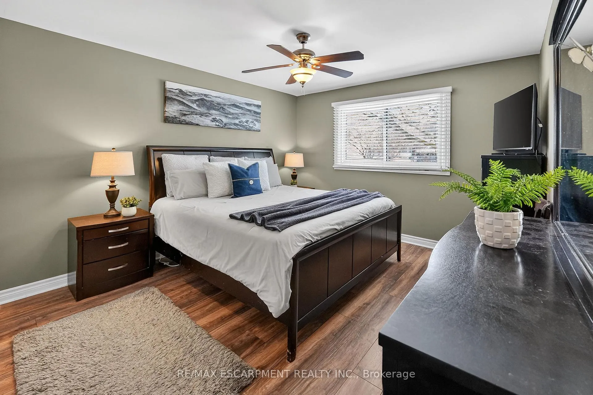 Photo 9 of 290 East 43rd Street, Hamilton, Hampton Heights — HOMEH