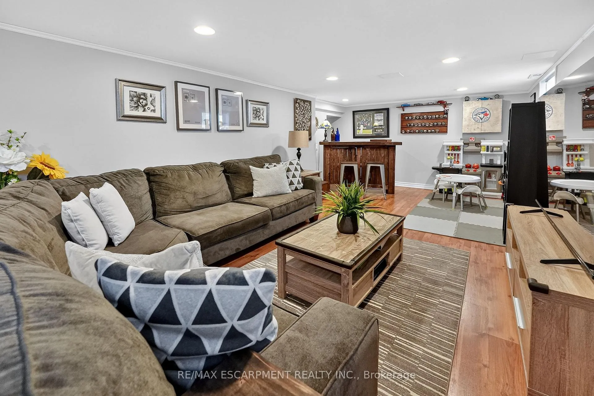 Photo 17 of 290 East 43rd Street, Hamilton, Hampton Heights — HOMEH