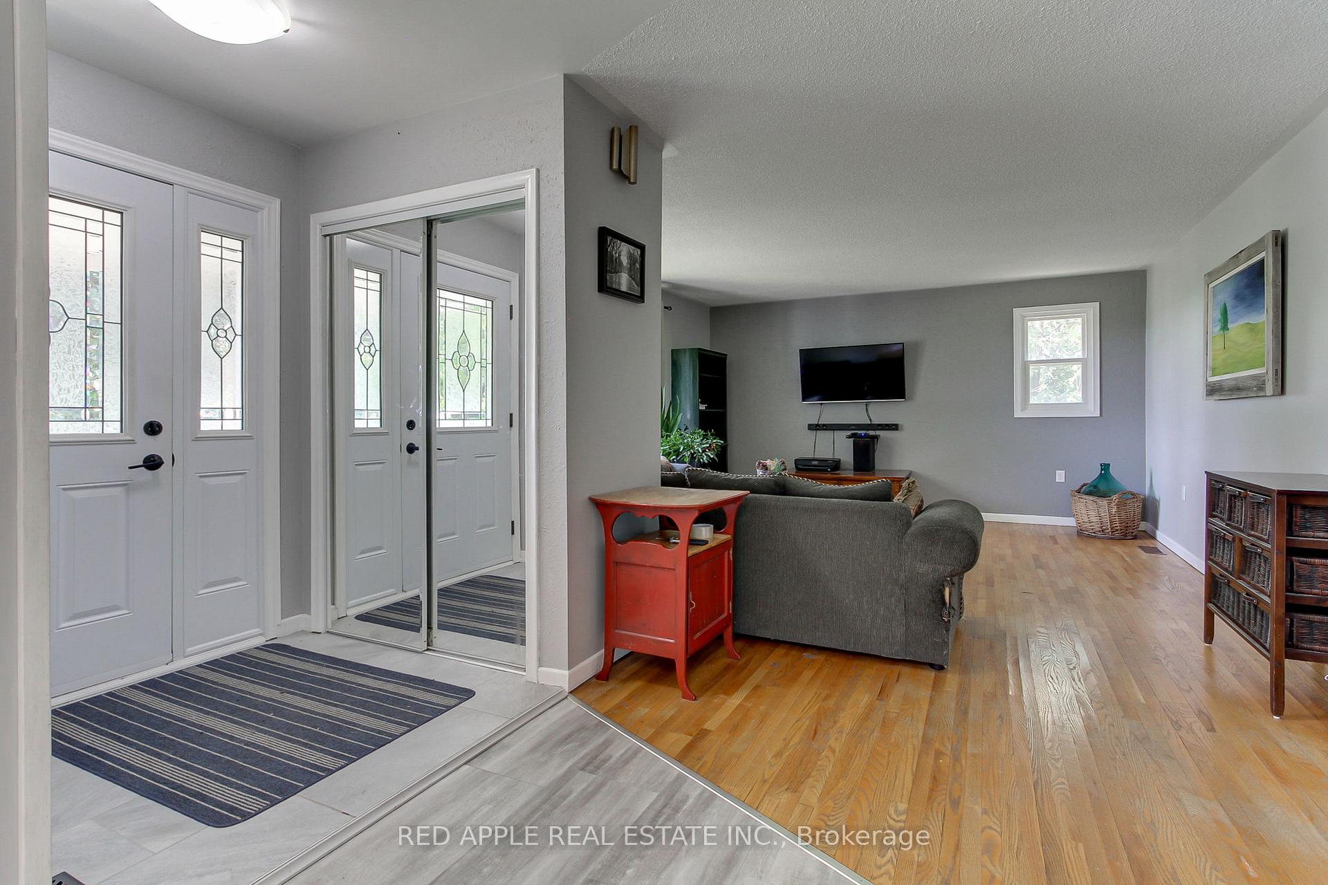 Photo 7 of 2330 Gilford Road, Innisfil, Gilford — HOMEH