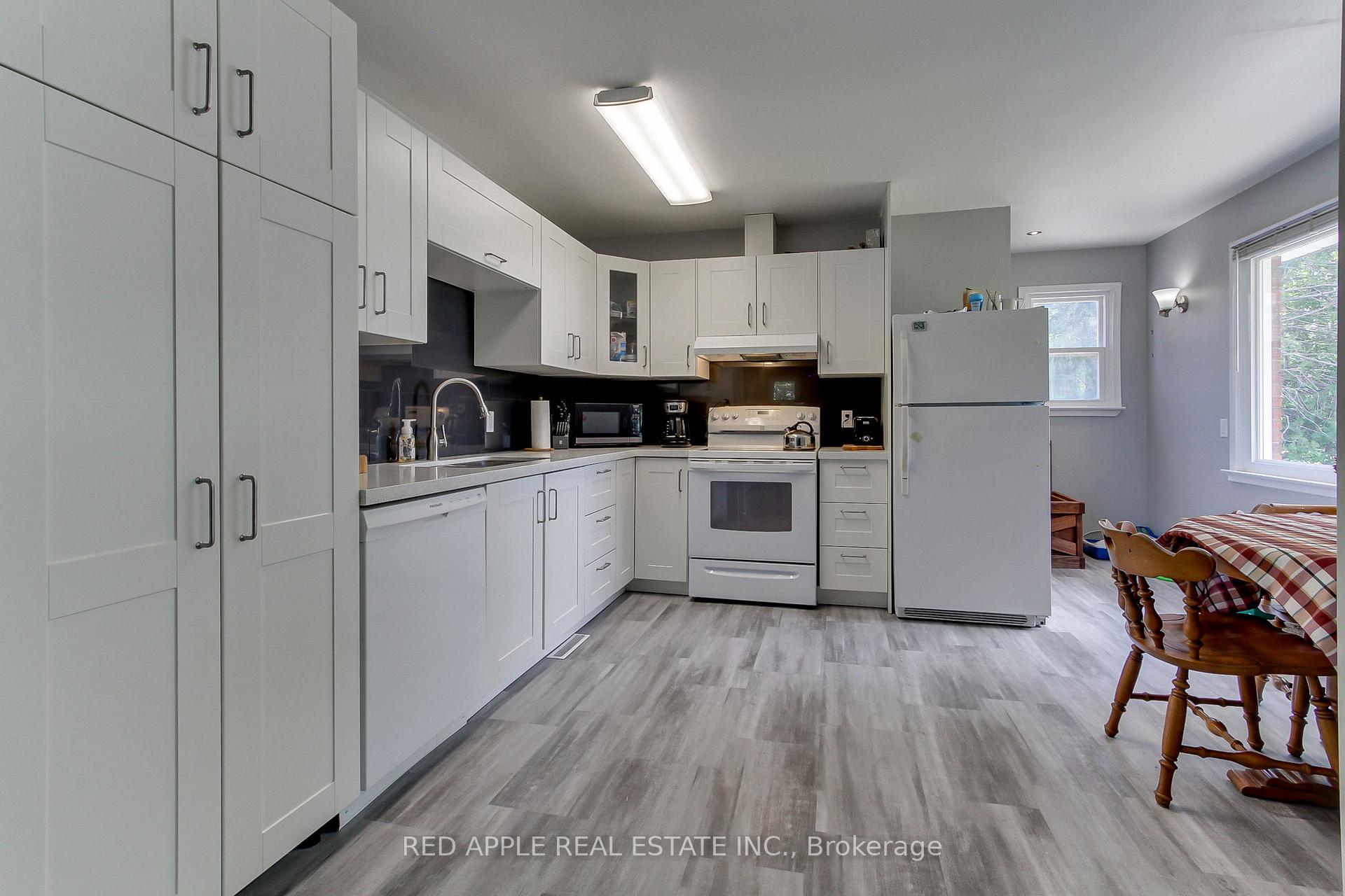 Photo 11 of 2330 Gilford Road, Innisfil, Gilford — HOMEH
