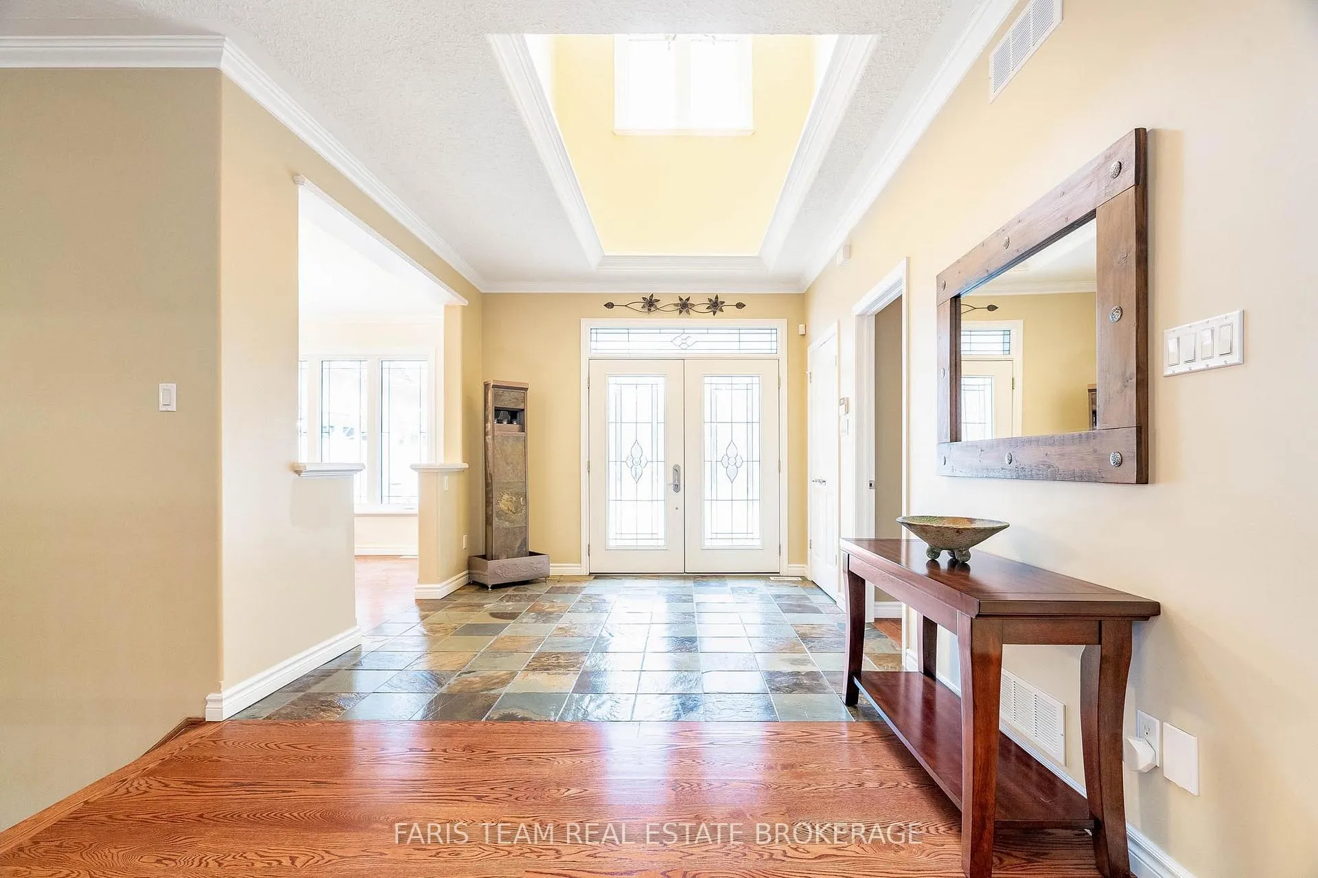 Photo 6 of 138 Knox Road E, Wasaga Beach — HOMEH