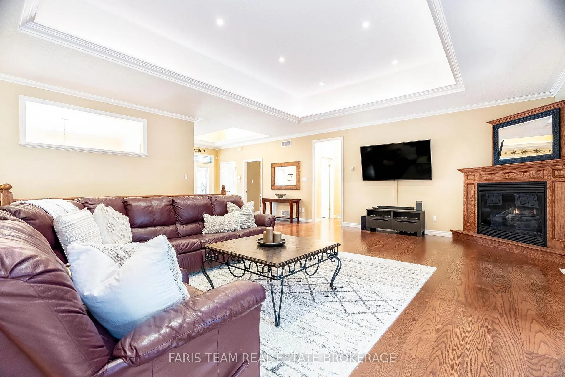 Photo 11 of 138 Knox Road E, Wasaga Beach — HOMEH