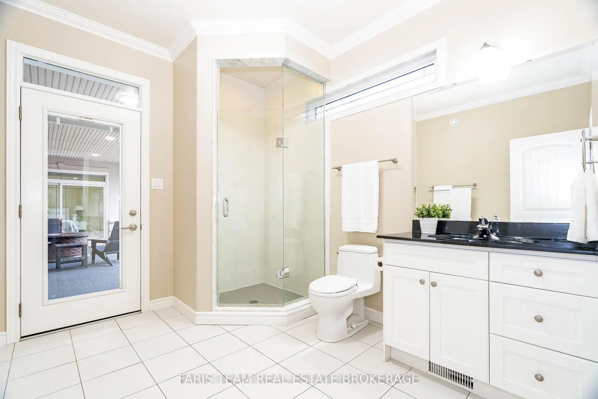 Photo 16 of 138 Knox Road E, Wasaga Beach — HOMEH