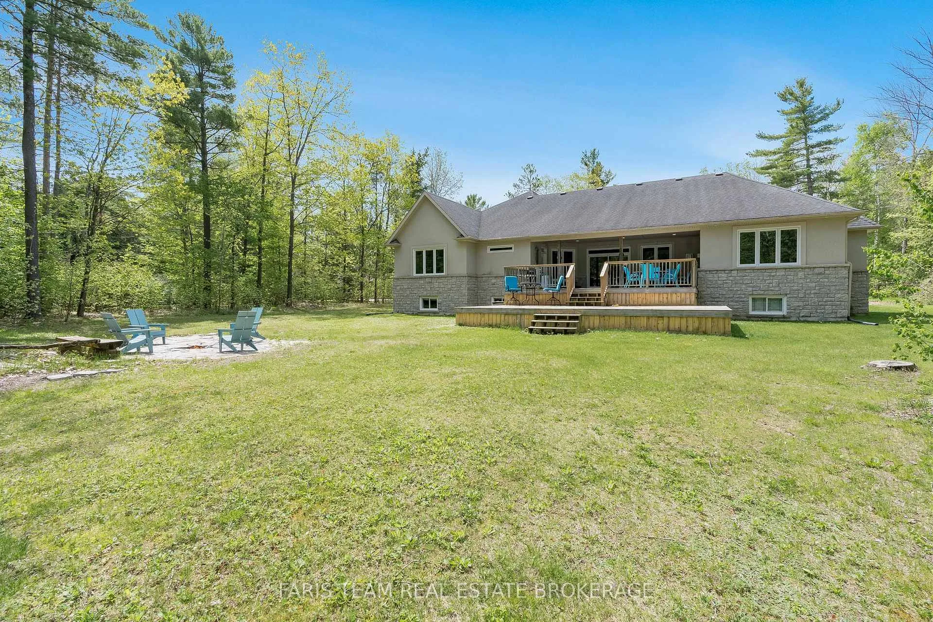 Photo 33 of 138 Knox Road E, Wasaga Beach — HOMEH