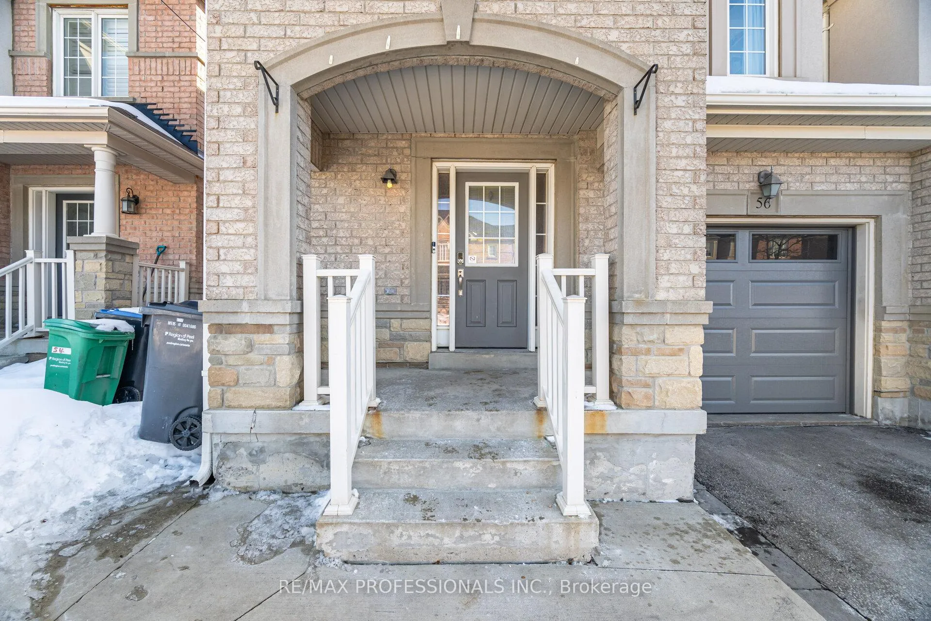 Photo 4 of 56 Lightcatcher Circle, Brampton, Bram East — HOMEH