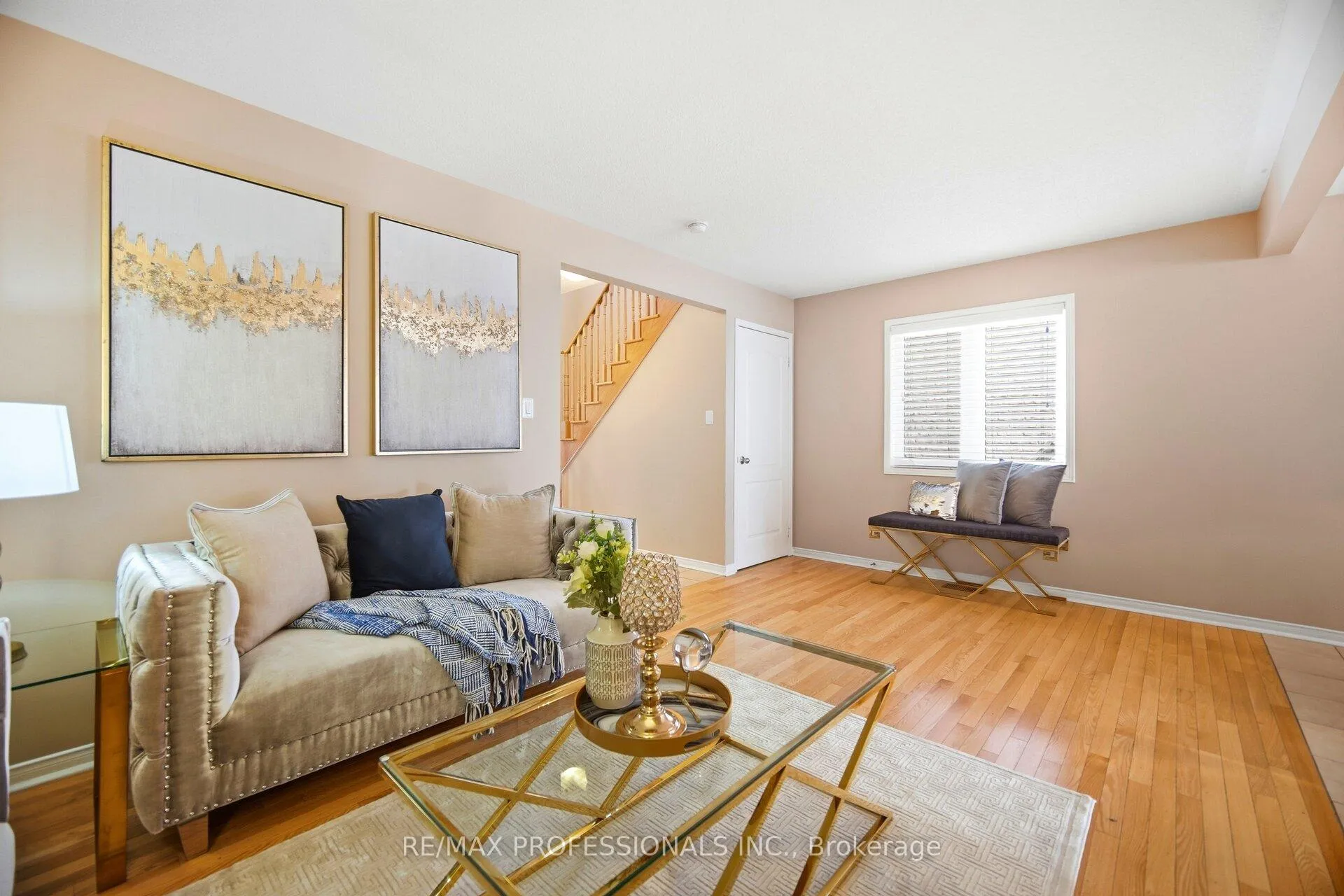 Photo 7 of 56 Lightcatcher Circle, Brampton, Bram East — HOMEH