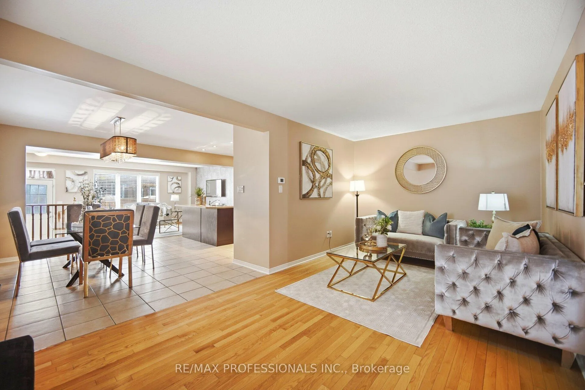 Photo 9 of 56 Lightcatcher Circle, Brampton, Bram East — HOMEH