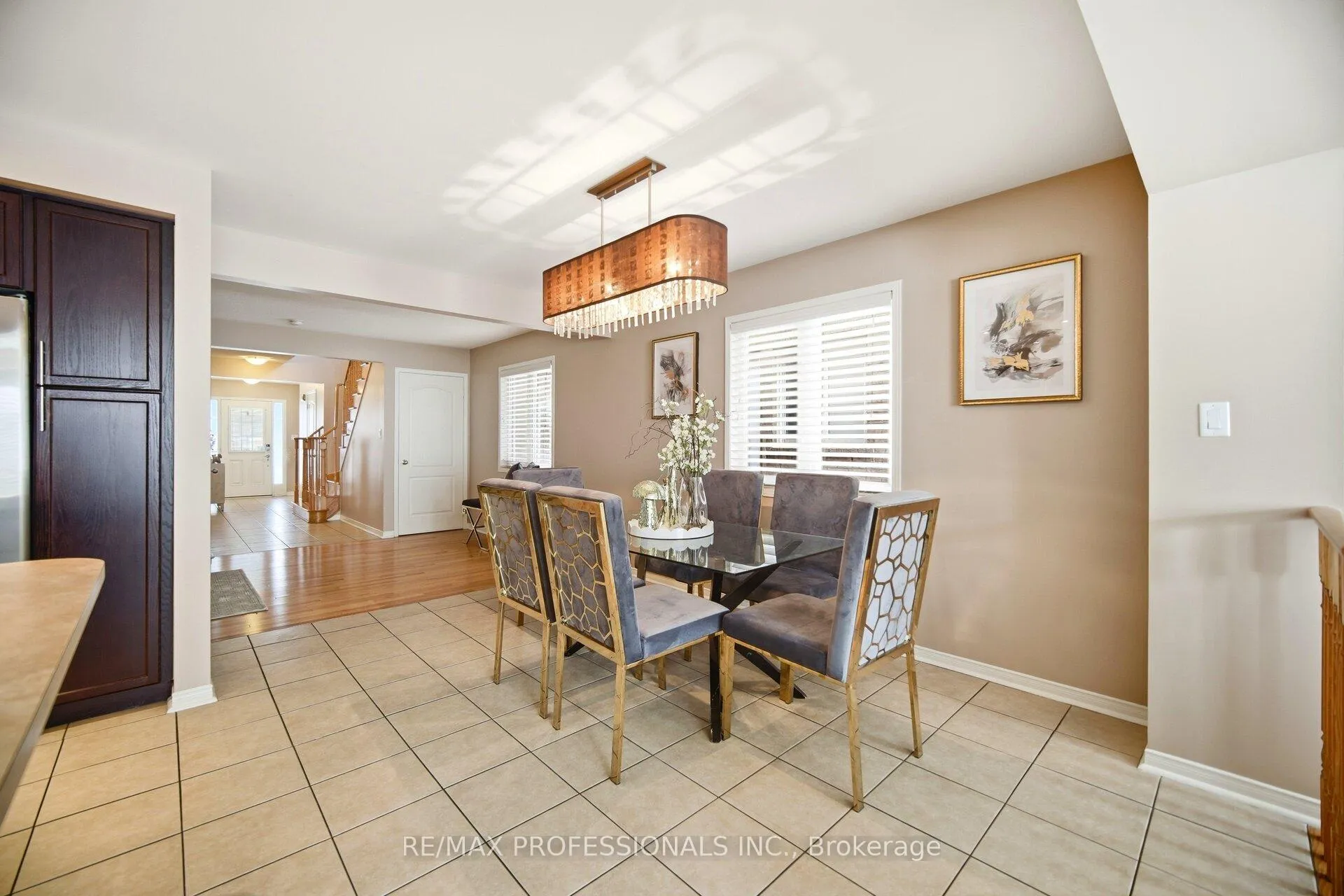Photo 10 of 56 Lightcatcher Circle, Brampton, Bram East — HOMEH