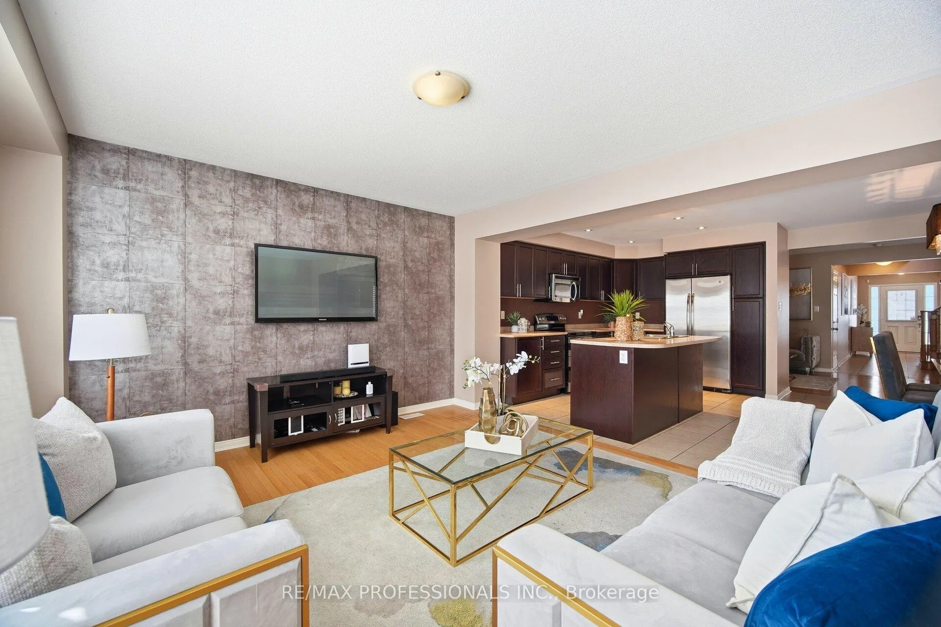 Photo 18 of 56 Lightcatcher Circle, Brampton, Bram East — HOMEH