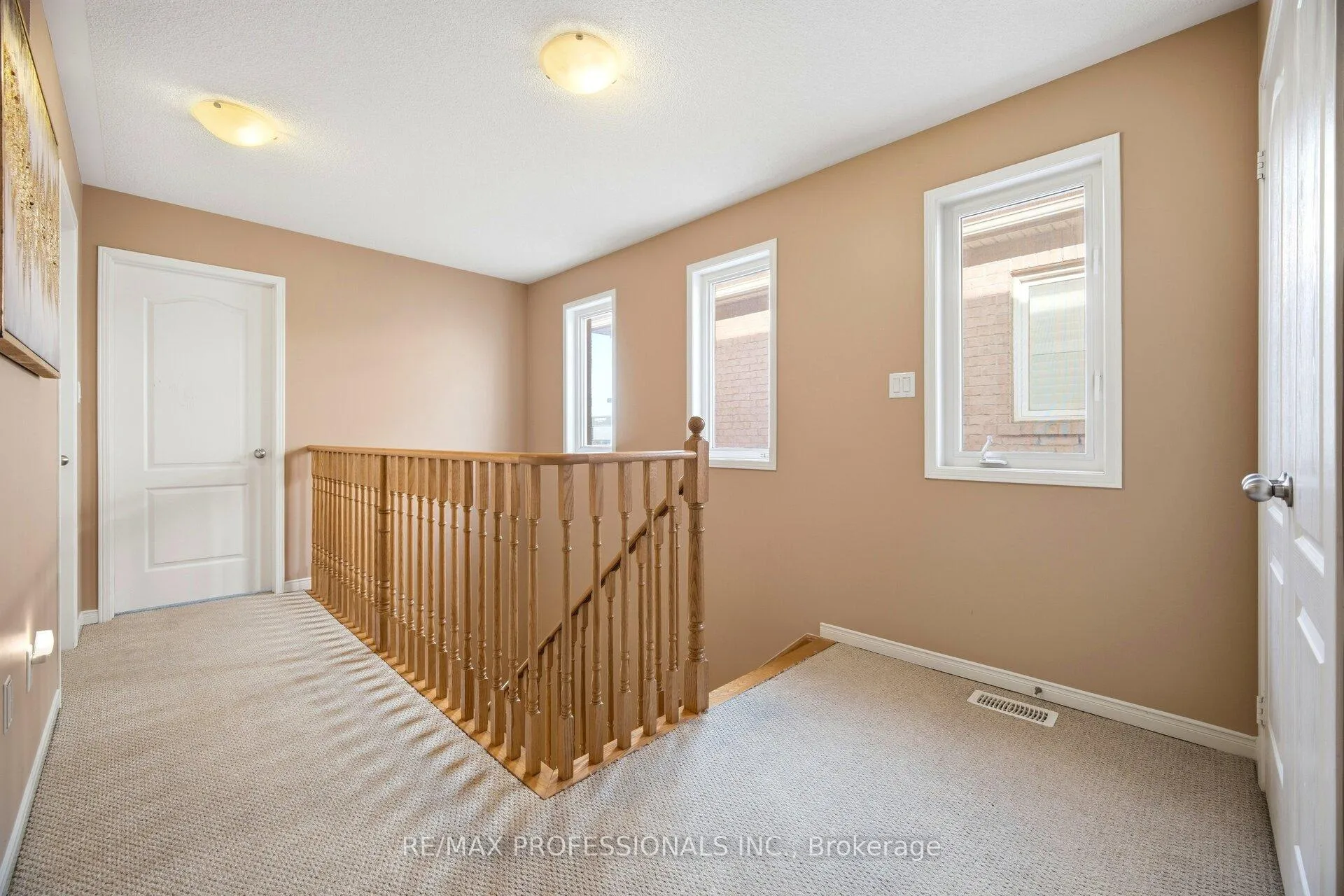 Photo 22 of 56 Lightcatcher Circle, Brampton, Bram East — HOMEH