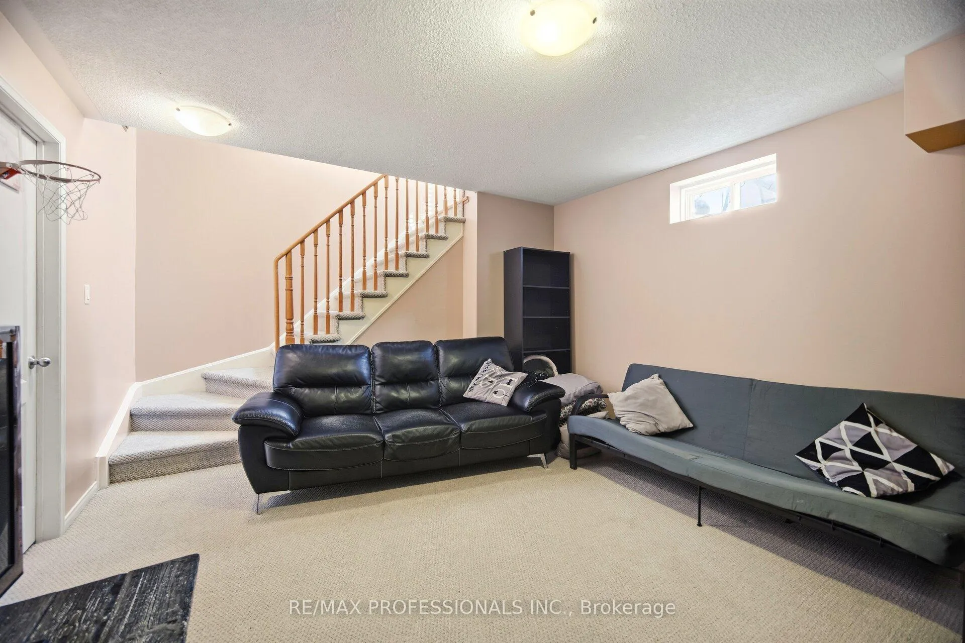 Photo 37 of 56 Lightcatcher Circle, Brampton, Bram East — HOMEH