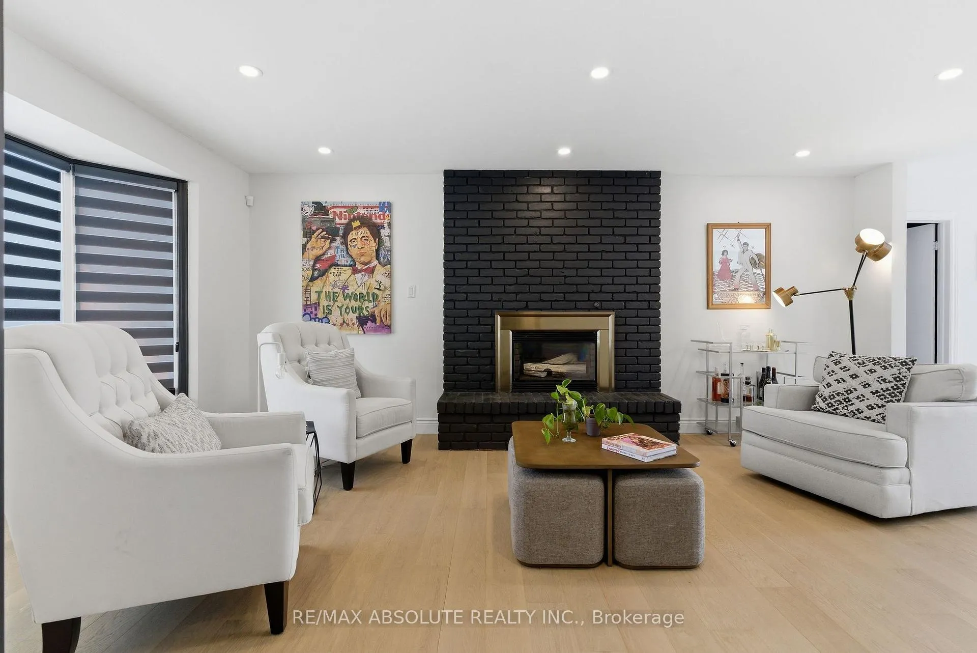 Photo 5 of 13 Weatherwood Crescent, Ottawa, Pineglen/Country Place — HOMEH