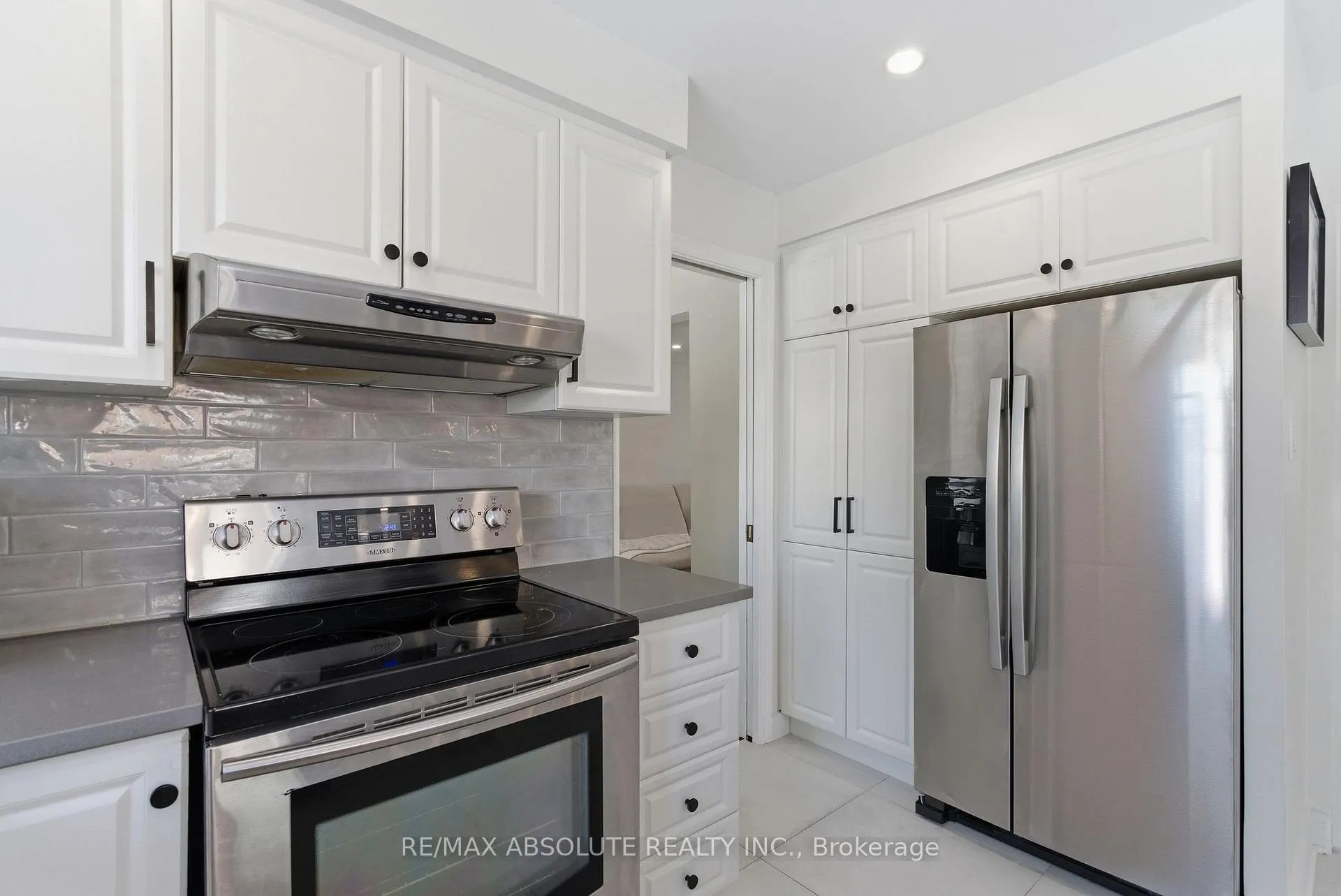 Photo 18 of 13 Weatherwood Crescent, Ottawa, Pineglen/Country Place — HOMEH