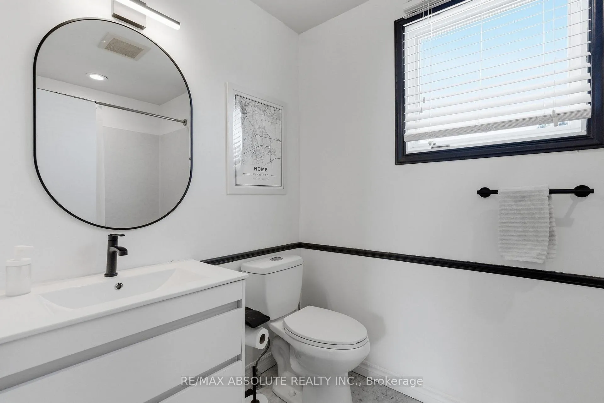 Photo 33 of 13 Weatherwood Crescent, Ottawa, Pineglen/Country Place — HOMEH