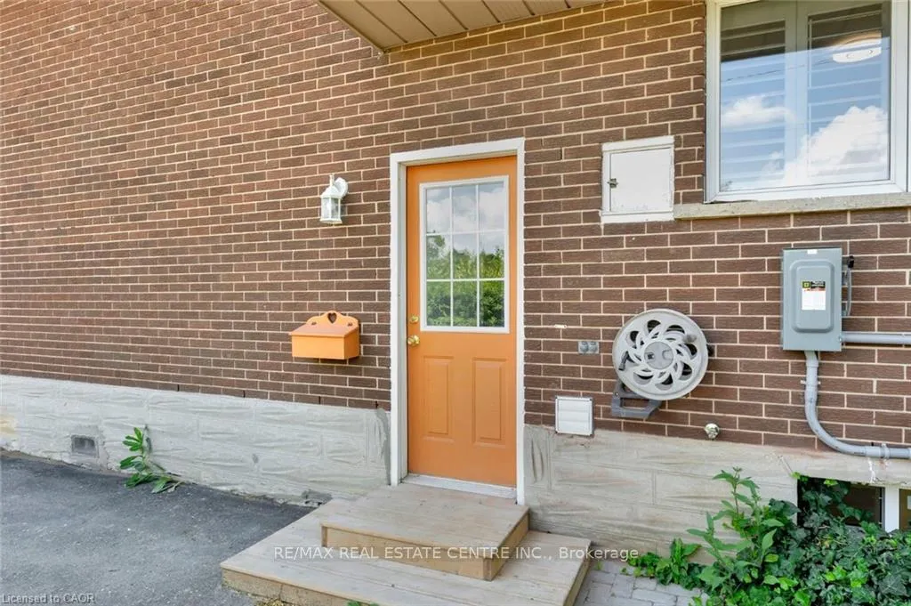 Photo 2 of Unit 2, 6 Ruskview Road, Kitchener — HOMEH