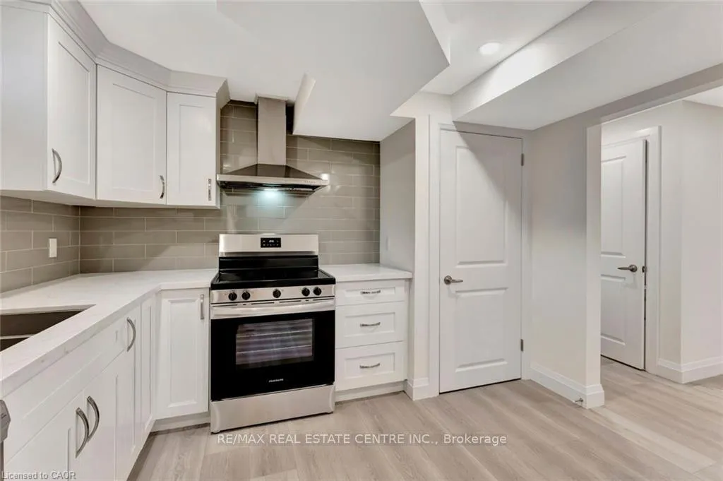 Photo 6 of Unit 2, 6 Ruskview Road, Kitchener — HOMEH